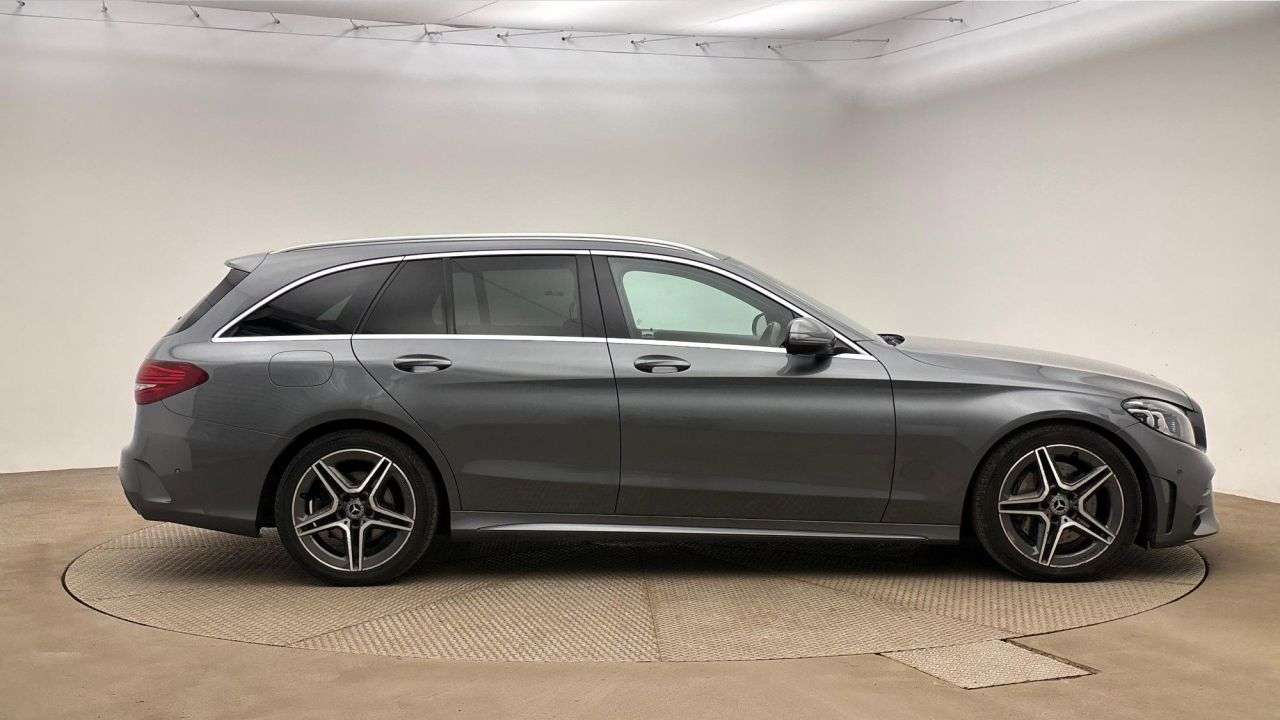 A 2019 MERCEDES-BENZ C CLASS 2.0 C300d AMG Line Estate 5dr Diesel G-Tronic+ Euro 6 (s/s) (245 ps) A 2019 MERCEDES-BENZ C CLASS 2.0 C300d AMG Line Estate 5dr Diesel G-Tronic+ Euro 6 (s/s) (245 ps)