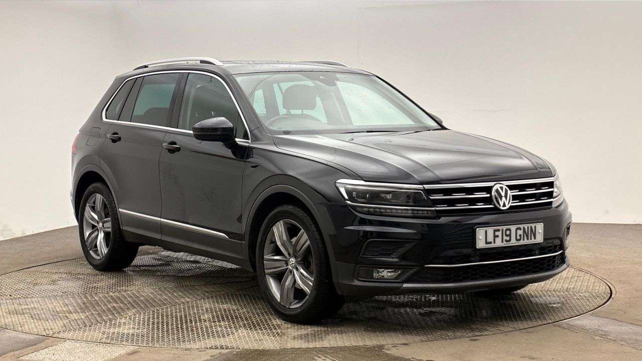 A 2019 VOLKSWAGEN TIGUAN 1.5 TSI EVO SEL SUV 5dr Petrol DSG Euro 6 (s/s) (150 ps) A 2019 VOLKSWAGEN TIGUAN 1.5 TSI EVO SEL SUV 5dr Petrol DSG Euro 6 (s/s) (150 ps)