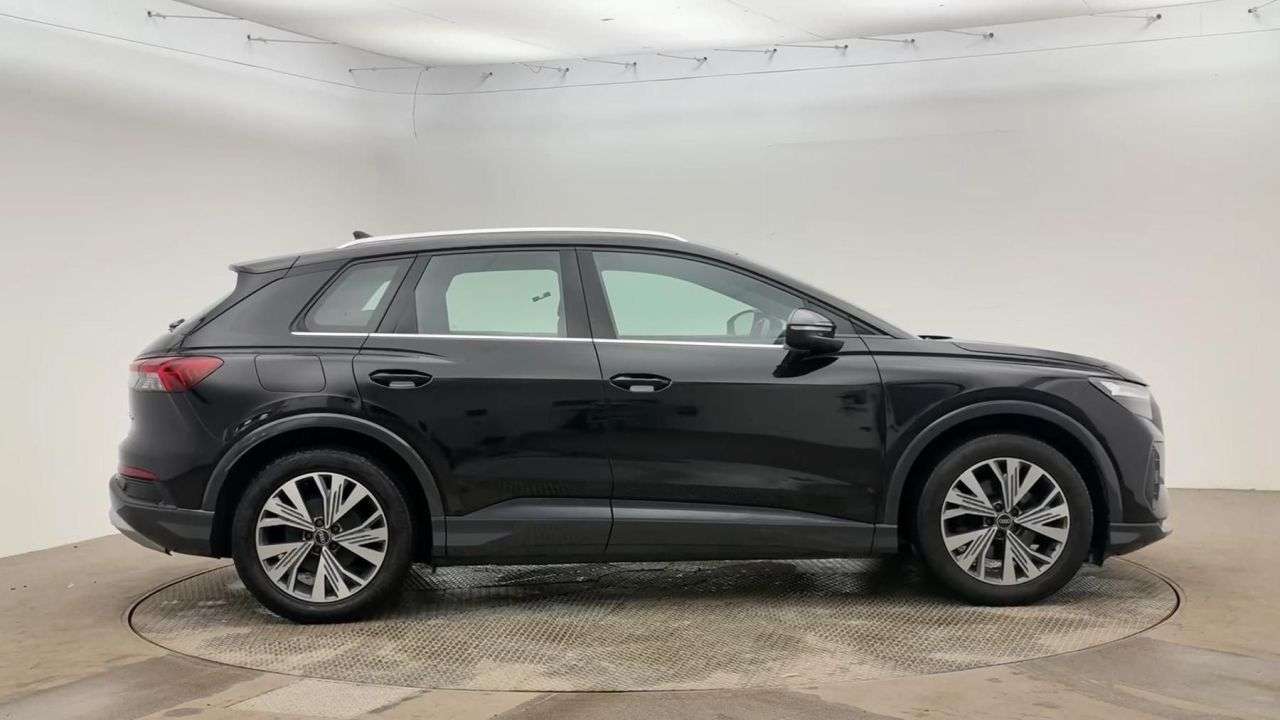 A 2022 AUDI Q4 E-TRON 35 Sport SUV 5dr Electric Auto 55kWh (170 ps) A 2022 AUDI Q4 E-TRON 35 Sport SUV 5dr Electric Auto 55kWh (170 ps)