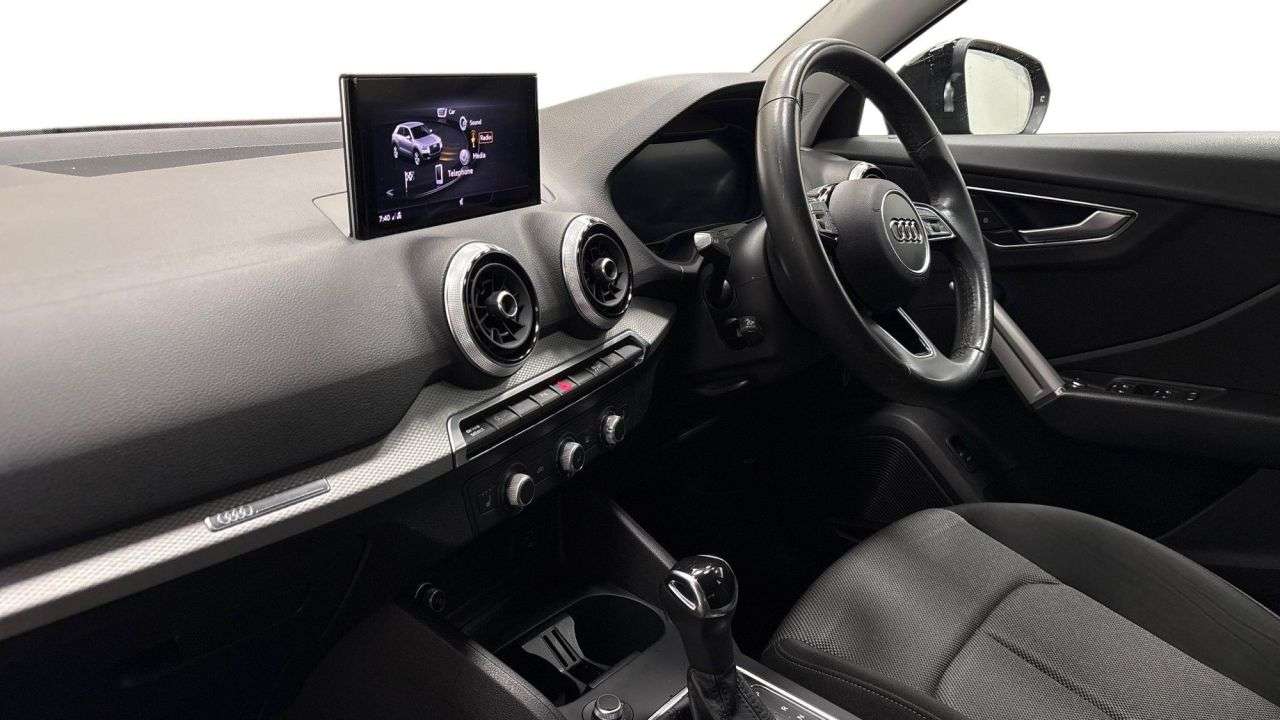 2021 AUDI Q2 2021 AUDI Q2