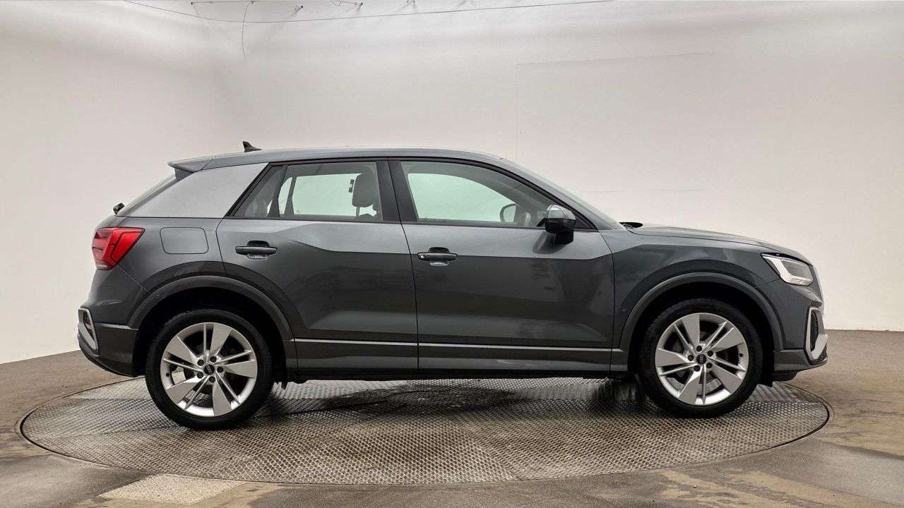 A 2021 AUDI Q2 1.5 TFSI CoD 35 S line SUV 5dr Petrol S Tronic Euro 6 (s/s) (150 ps) A 2021 AUDI Q2 1.5 TFSI CoD 35 S line SUV 5dr Petrol S Tronic Euro 6 (s/s) (150 ps)