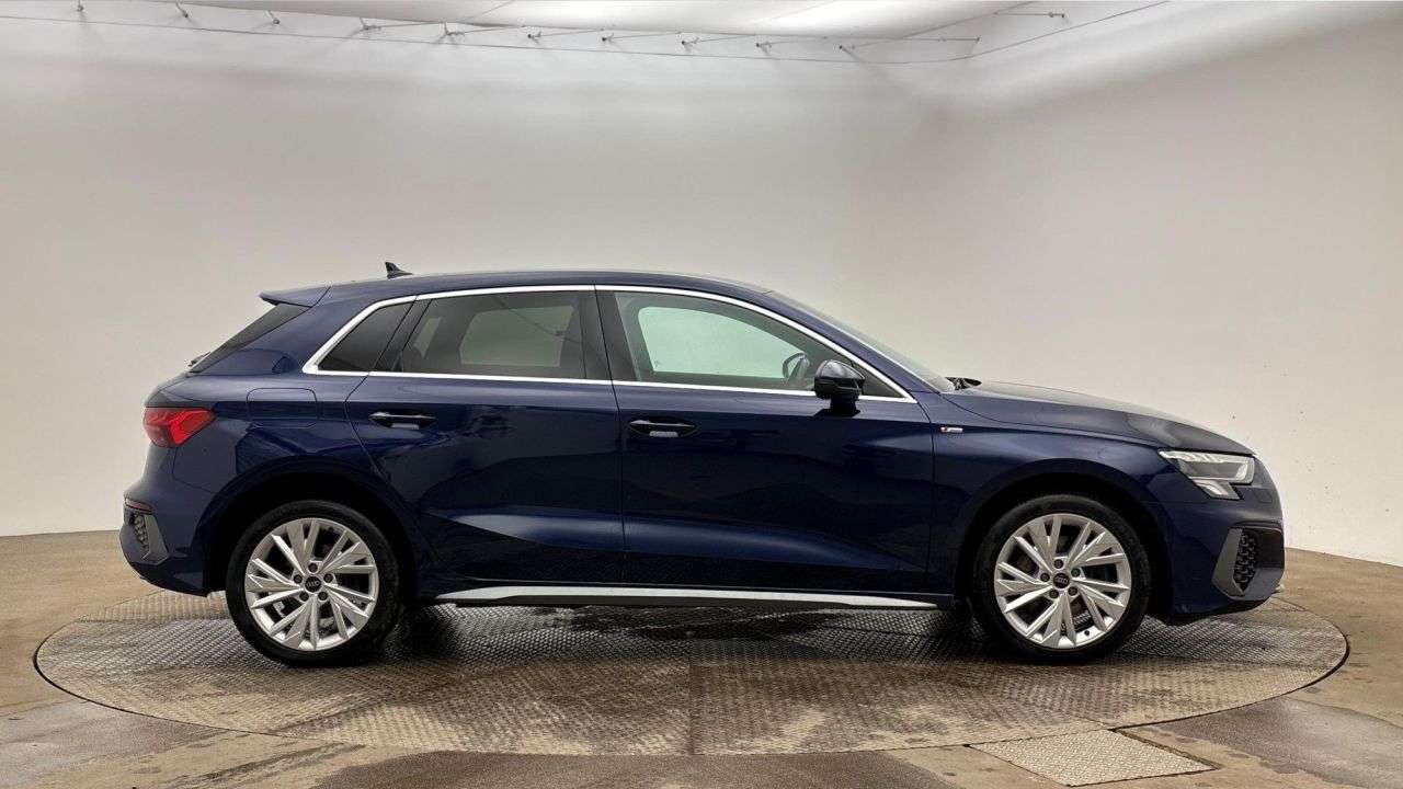 A 2024 AUDI A3 1.4 TFSIe 40 S line Sportback 5dr Petrol Plug-in Hybrid S Tronic Euro 6 (s/ A 2024 AUDI A3 1.4 TFSIe 40 S line Sportback 5dr Petrol Plug-in Hybrid S Tronic Euro 6 (s/