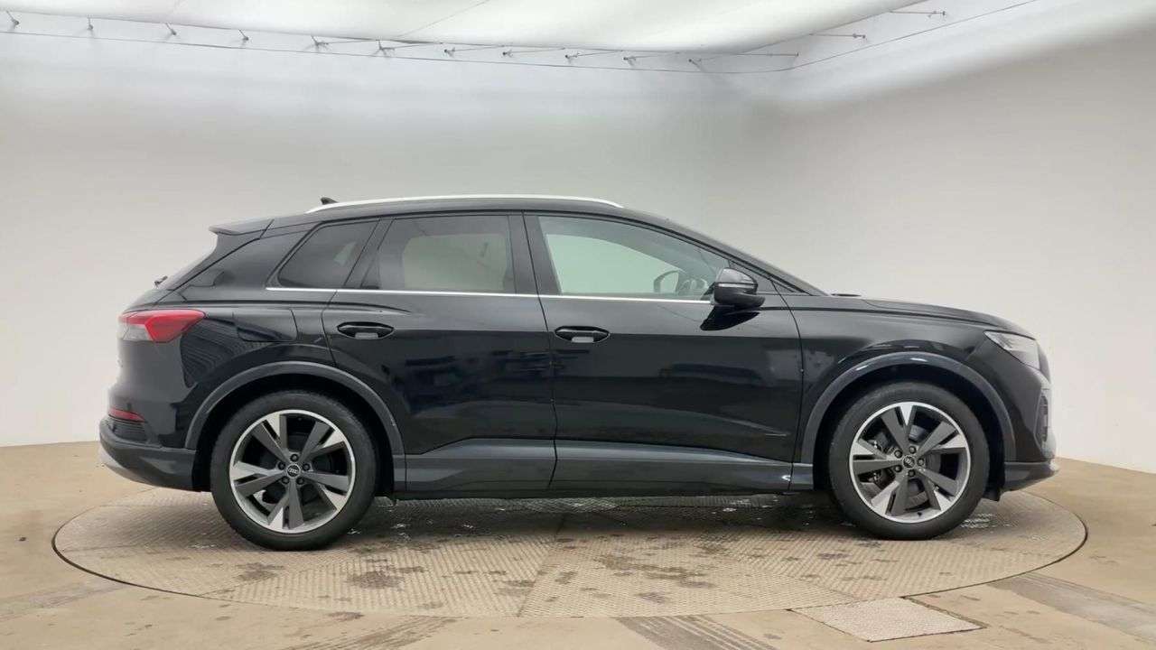 A 2021 AUDI Q4 E-TRON 35 Sport SUV 5dr Electric Auto 55kWh (170 ps) A 2021 AUDI Q4 E-TRON 35 Sport SUV 5dr Electric Auto 55kWh (170 ps)