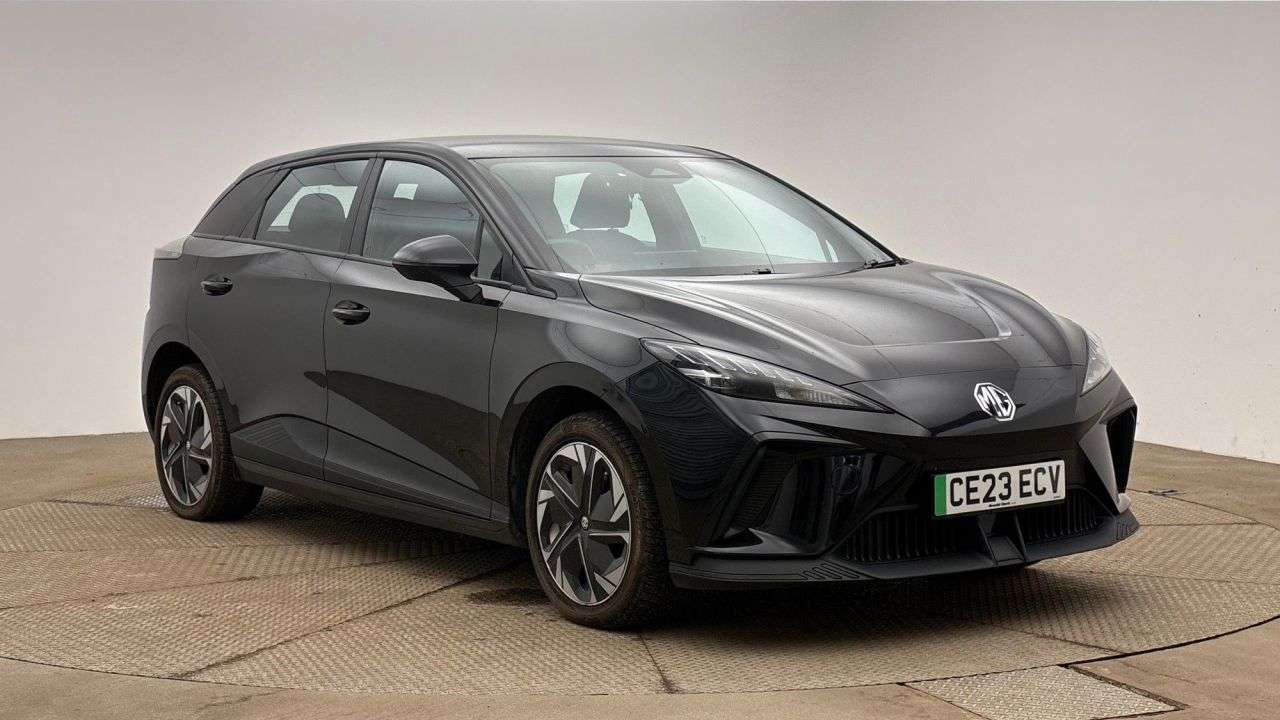 A 2023 MG MG 4 51kWh SE Hatchback 5dr Electric Auto (170 ps) A 2023 MG MG 4 51kWh SE Hatchback 5dr Electric Auto (170 ps)