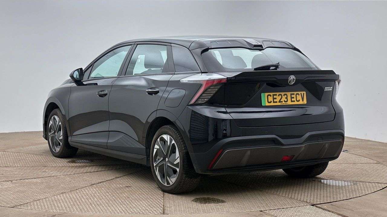 A 2023 MG MG 4 51kWh SE Hatchback 5dr Electric Auto (170 ps) A 2023 MG MG 4 51kWh SE Hatchback 5dr Electric Auto (170 ps)
