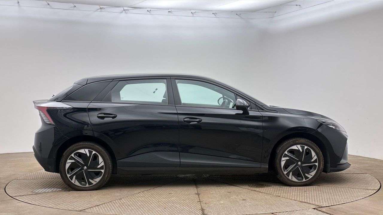 A 2023 MG MG 4 51kWh SE Hatchback 5dr Electric Auto (170 ps) A 2023 MG MG 4 51kWh SE Hatchback 5dr Electric Auto (170 ps)