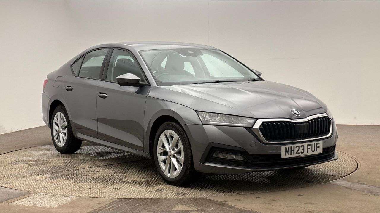 A 2023 SKODA OCTAVIA 1.4 TSI iV 13kWh SE Technology Hatchback 5dr Petrol Plug-in Hybrid DSG Euro A 2023 SKODA OCTAVIA 1.4 TSI iV 13kWh SE Technology Hatchback 5dr Petrol Plug-in Hybrid DSG Euro