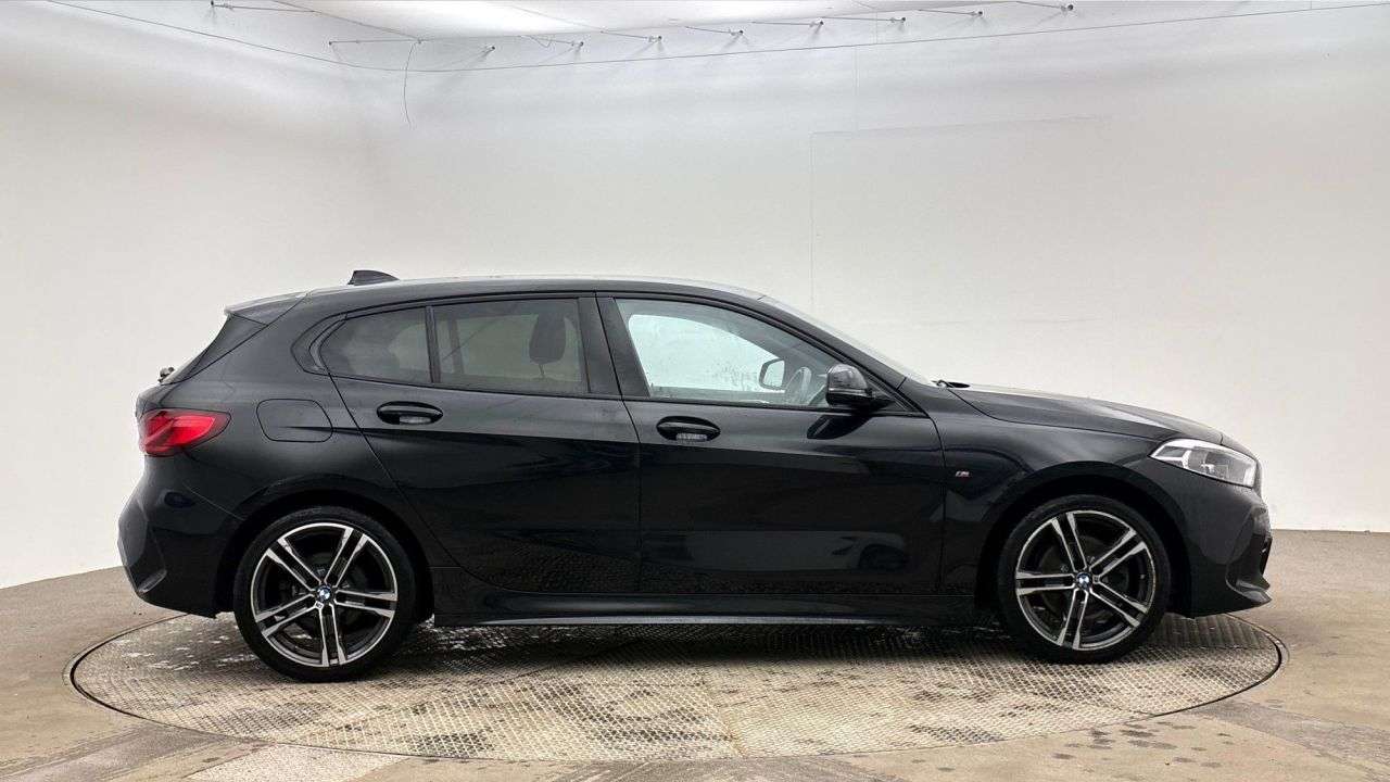 A 2023 BMW 1 SERIES 1.5 116d M Sport (LCP) Hatchback 5dr Diesel Manual Euro 6 (s/s) (116 ps) A 2023 BMW 1 SERIES 1.5 116d M Sport (LCP) Hatchback 5dr Diesel Manual Euro 6 (s/s) (116 ps)