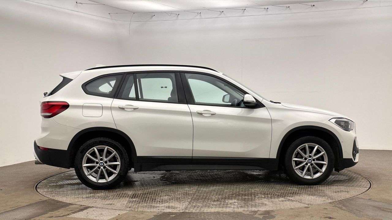 A 2022 BMW X1 2.0 18d SE SUV 5dr Diesel Auto xDrive Euro 6 (s/s) (150 ps) A 2022 BMW X1 2.0 18d SE SUV 5dr Diesel Auto xDrive Euro 6 (s/s) (150 ps)