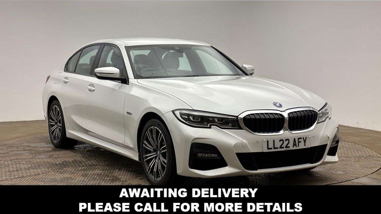 A 2022 BMW 3 SERIES 2.0 330e 12kWh M Sport Saloon 4dr Petrol Plug-in Hybrid Auto Euro 6 (s/s) ( A 2022 BMW 3 SERIES 2.0 330e 12kWh M Sport Saloon 4dr Petrol Plug-in Hybrid Auto Euro 6 (s/s) (