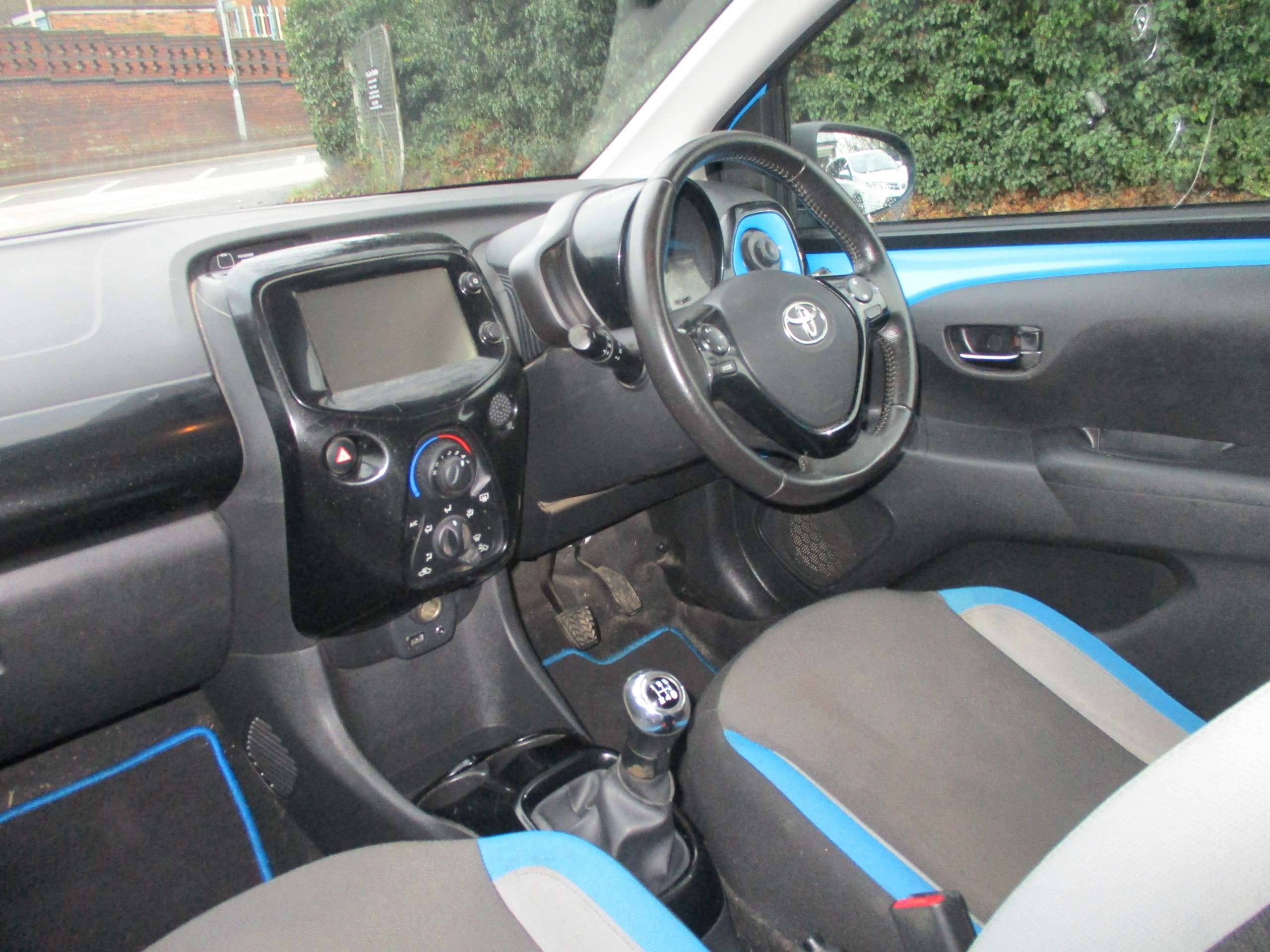 2015 TOYOTA AYGO 2015 TOYOTA AYGO