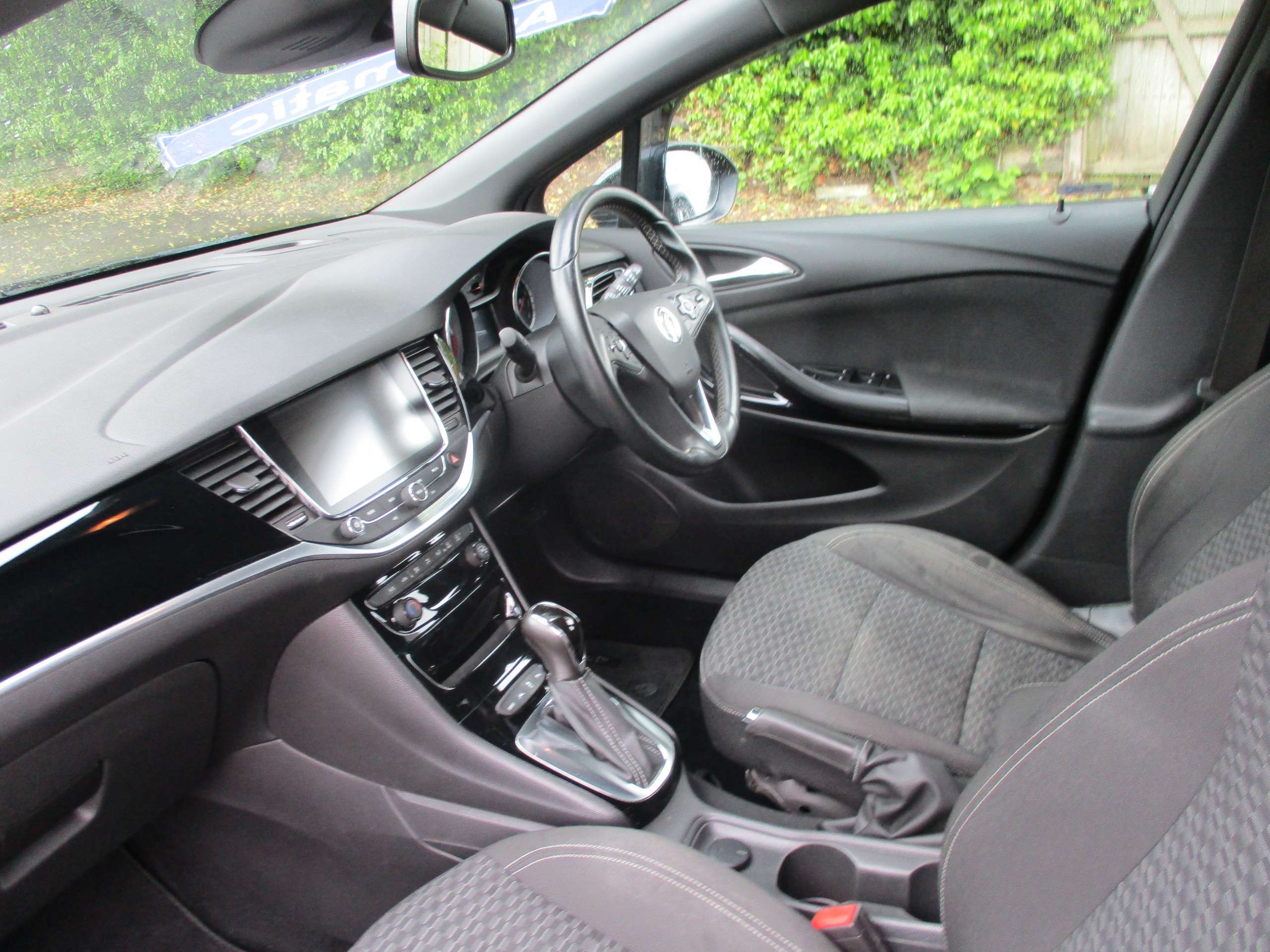 A 2016 VAUXHALL ASTRA 1.6 CDTi BlueInjection SRi Nav Hatchback 5dr Diesel Auto Euro 6 (136 ps) A 2016 VAUXHALL ASTRA 1.6 CDTi BlueInjection SRi Nav Hatchback 5dr Diesel Auto Euro 6 (136 ps)