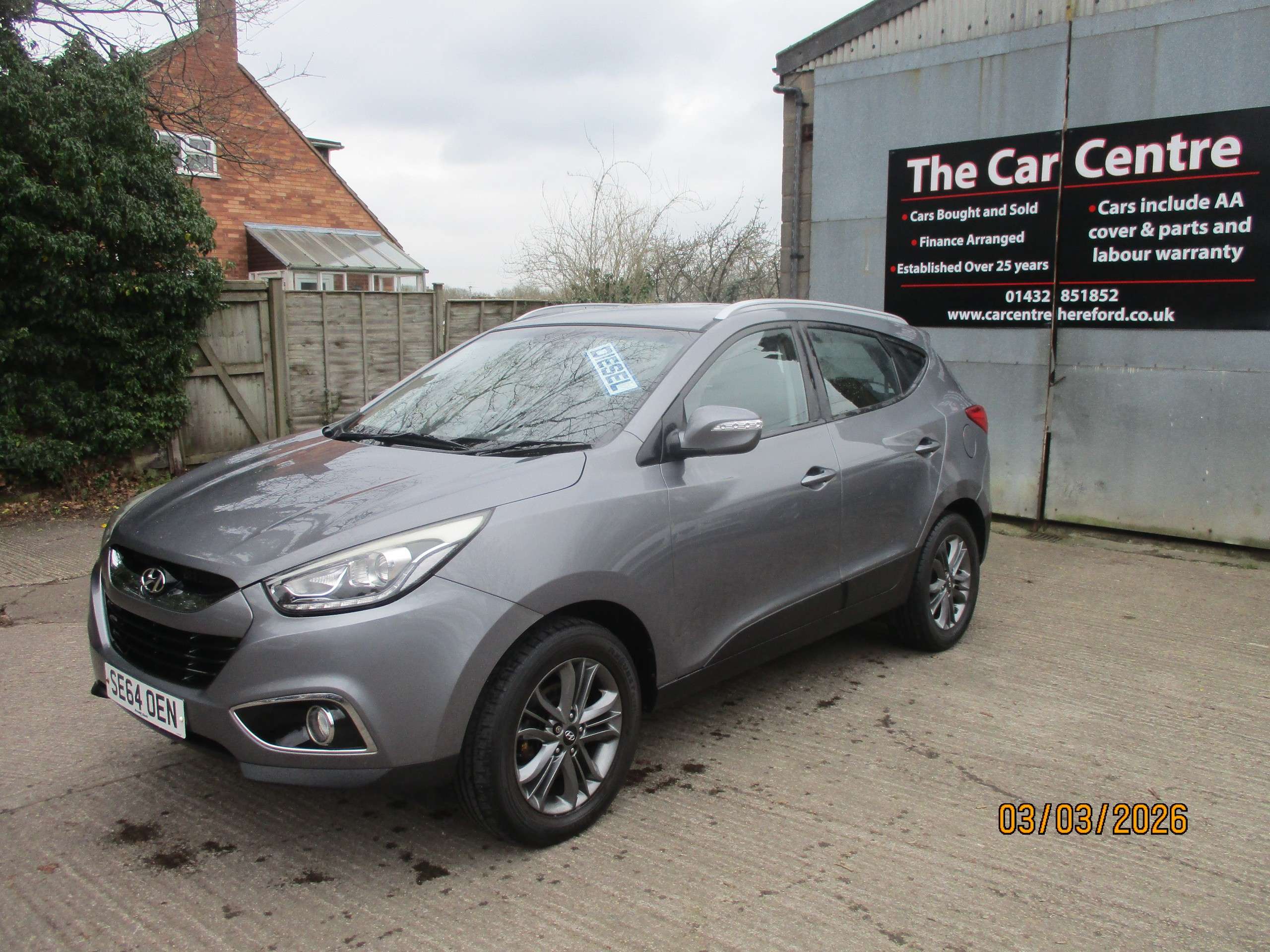 A 2015 HYUNDAI IX35 1.7 CRDi SE SUV 5dr Diesel Manual Euro 5 (s/s) (115 ps) A 2015 HYUNDAI IX35 1.7 CRDi SE SUV 5dr Diesel Manual Euro 5 (s/s) (115 ps)