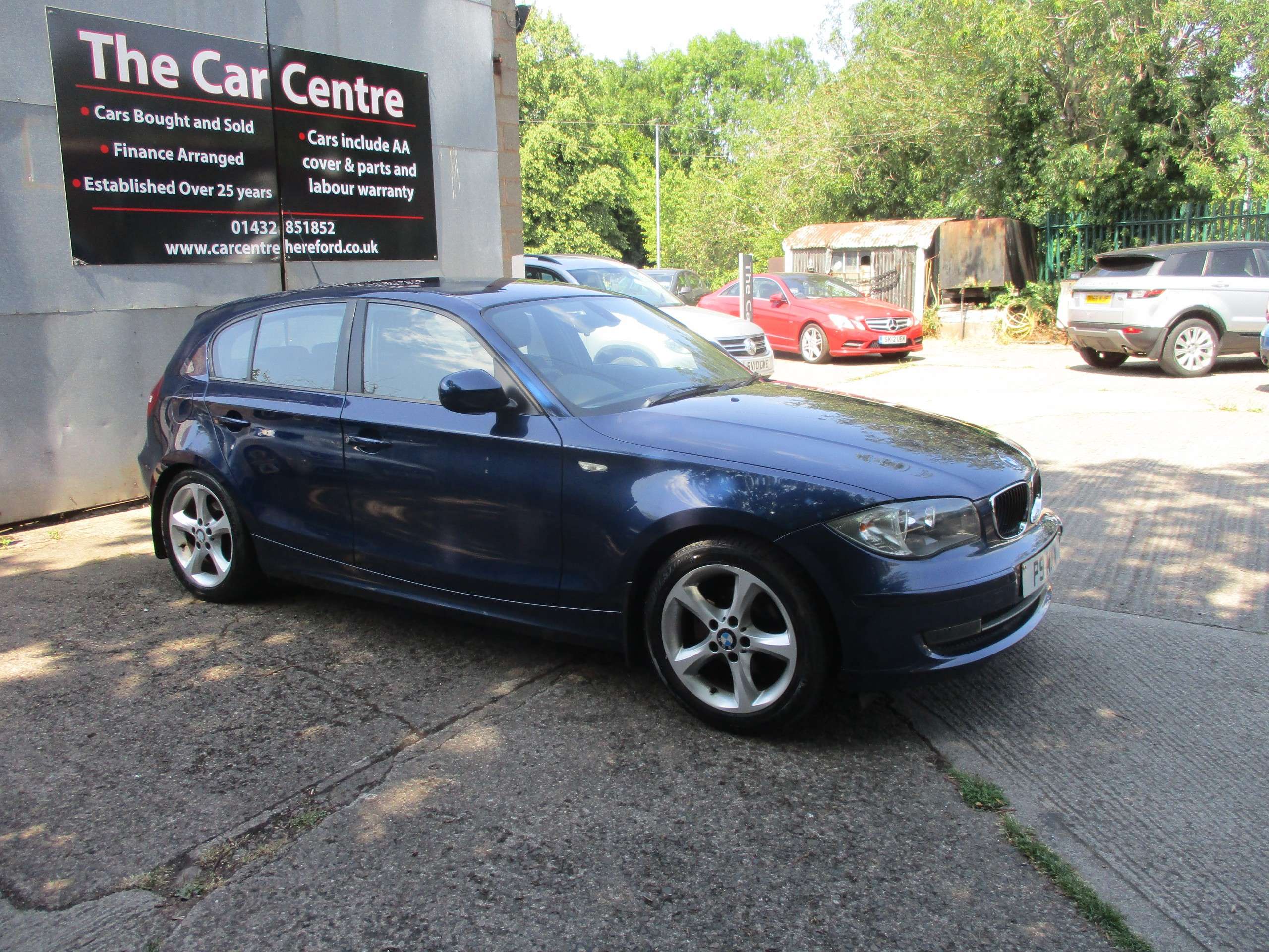 A 2010 BMW 1 SERIES 2.0 116i SE Hatchback 5dr Petrol Manual Euro 5 (122 ps) A 2010 BMW 1 SERIES 2.0 116i SE Hatchback 5dr Petrol Manual Euro 5 (122 ps)