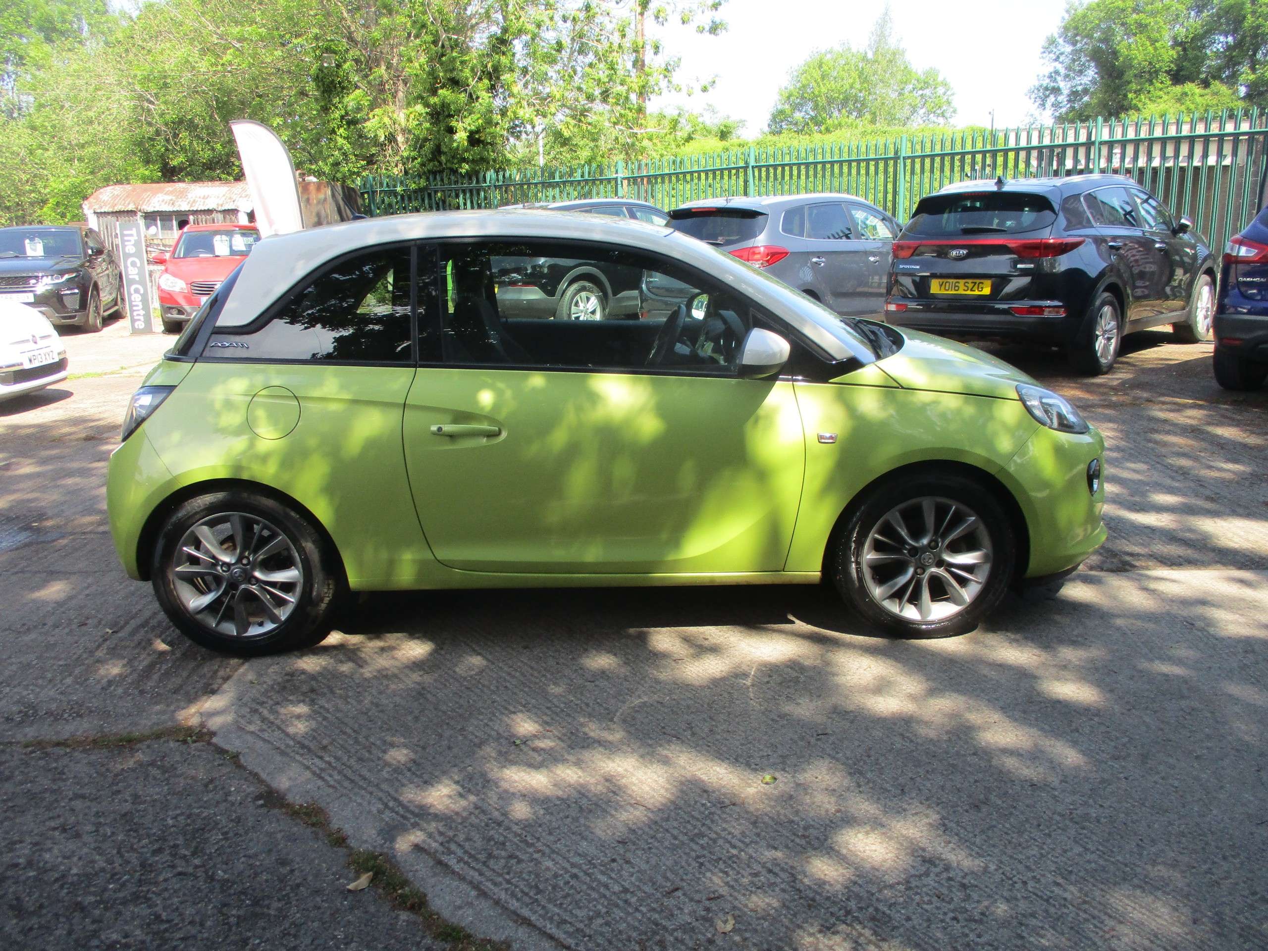 A 2014 VAUXHALL ADAM JAM 3-Door A 2014 VAUXHALL ADAM JAM 3-Door