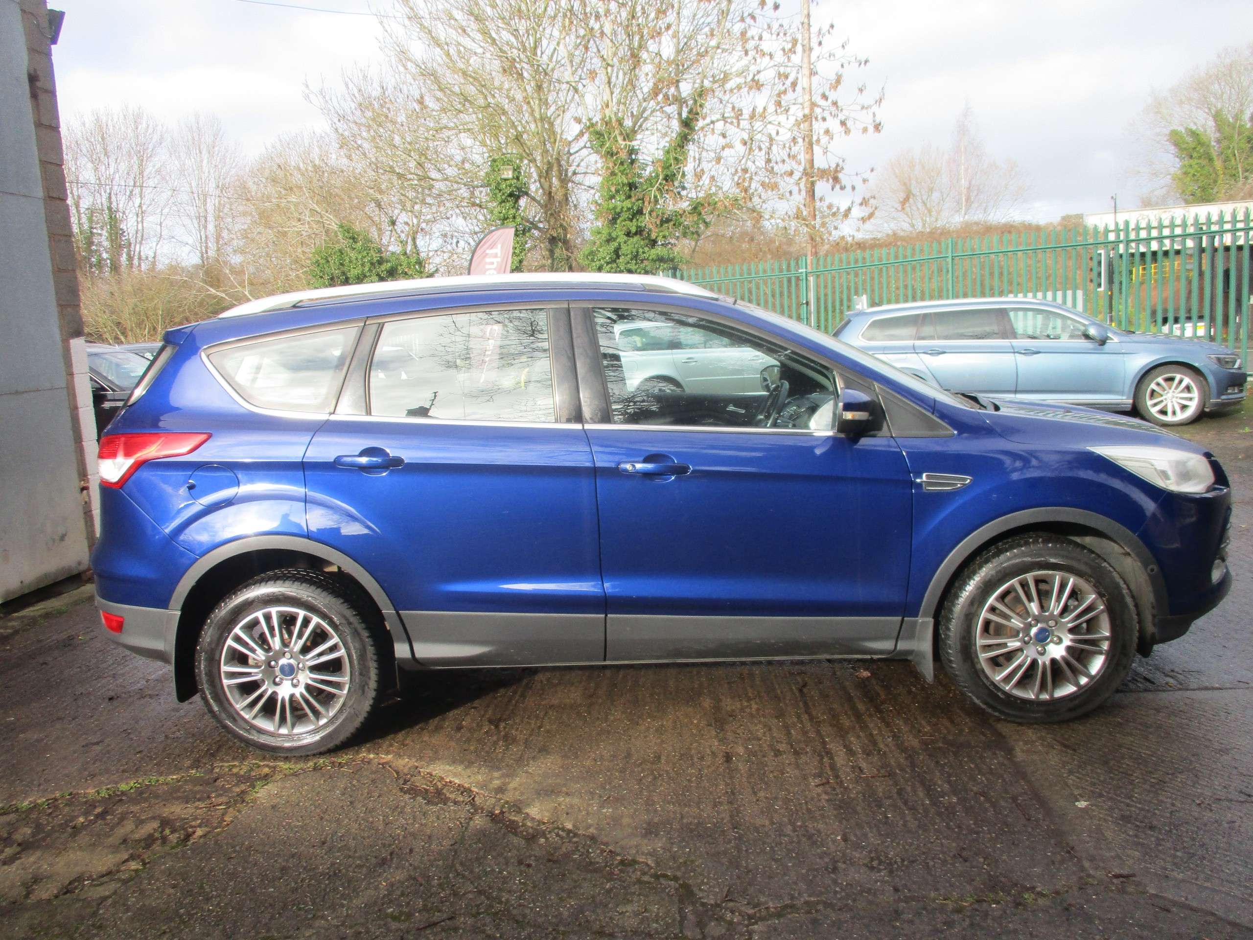 A 2014 FORD KUGA 2.0 TDCi Titanium SUV 5dr Diesel Manual AWD Euro 5 (163 ps) A 2014 FORD KUGA 2.0 TDCi Titanium SUV 5dr Diesel Manual AWD Euro 5 (163 ps)