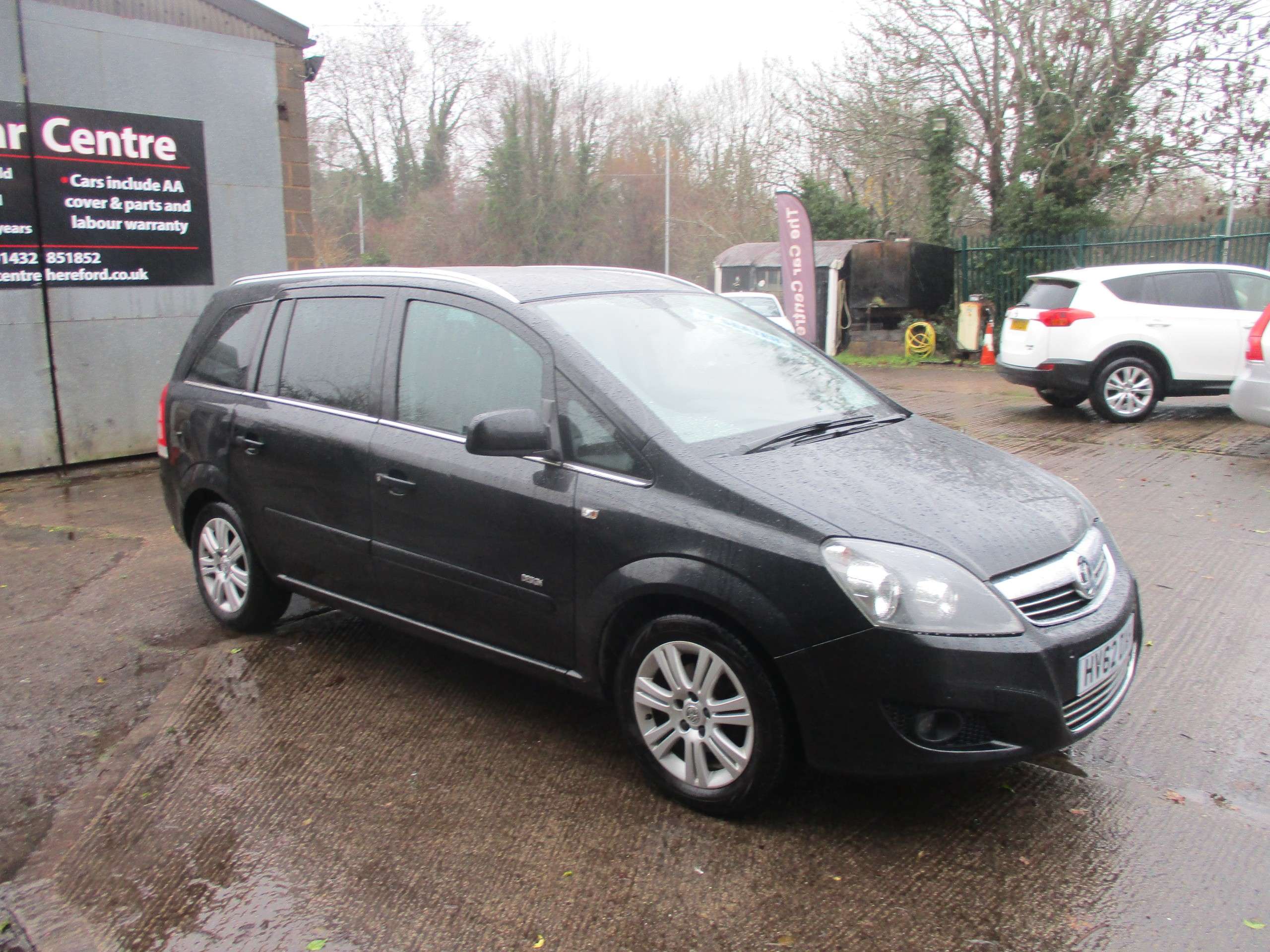 A 2012 VAUXHALL ZAFIRA 1.6 16V Design MPV 5dr Petrol Manual Euro 5 (SNav) (115 ps) A 2012 VAUXHALL ZAFIRA 1.6 16V Design MPV 5dr Petrol Manual Euro 5 (SNav) (115 ps)