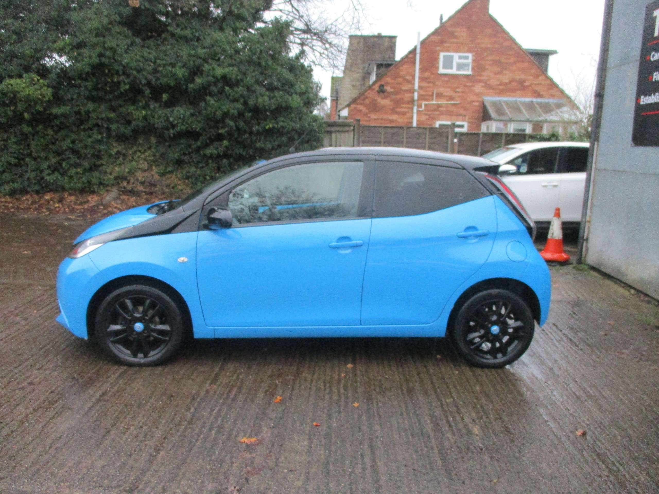 2015 TOYOTA AYGO 2015 TOYOTA AYGO
