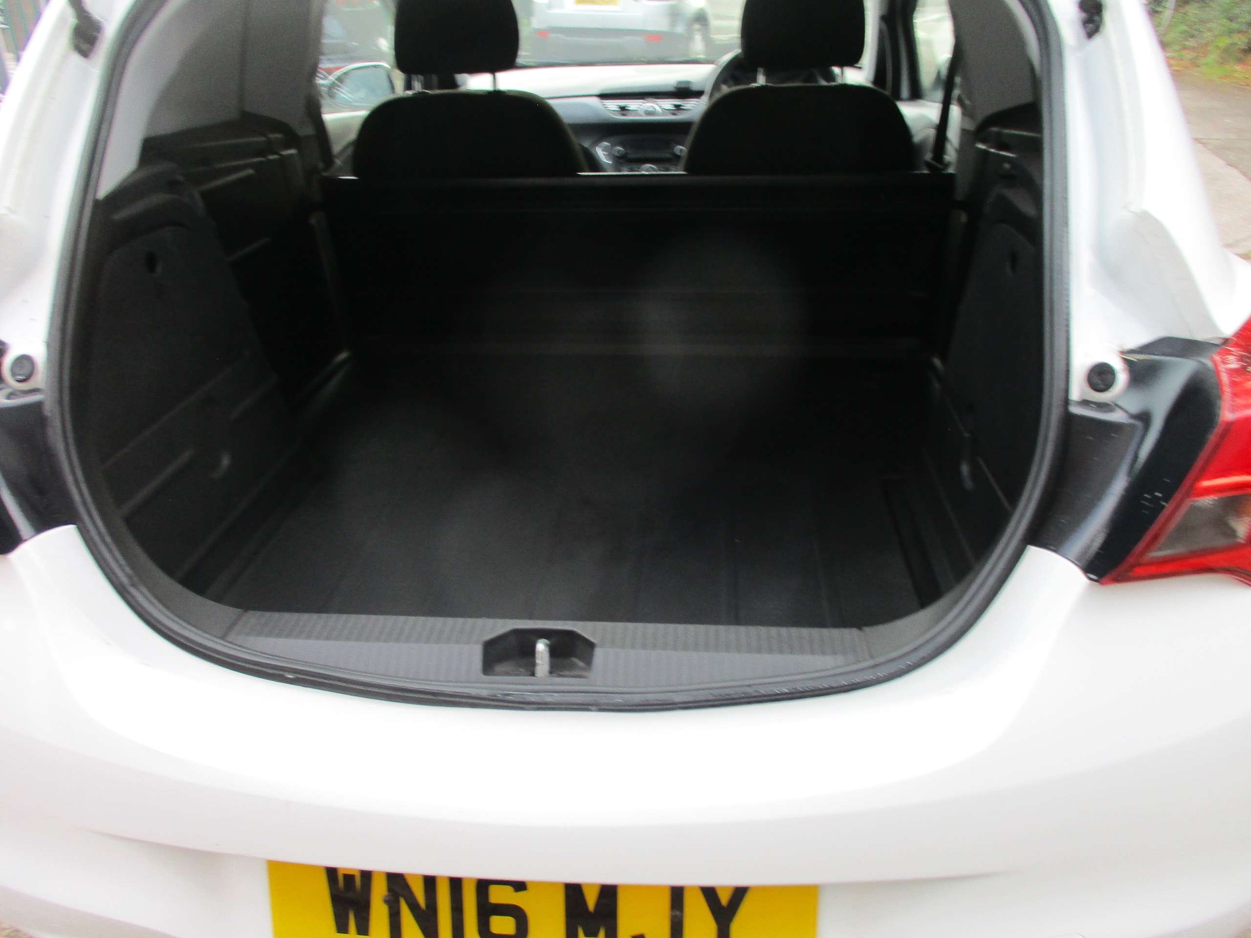 A 2016 VAUXHALL CORSA VAN 1.3 CDTi ecoFLEX 16v Car Derived Van 3dr Diesel Manual FWD L1 H1 (90 g/km, 94 bhp) A 2016 VAUXHALL CORSA VAN 1.3 CDTi ecoFLEX 16v Car Derived Van 3dr Diesel Manual FWD L1 H1 (90 g/km, 94 bhp)