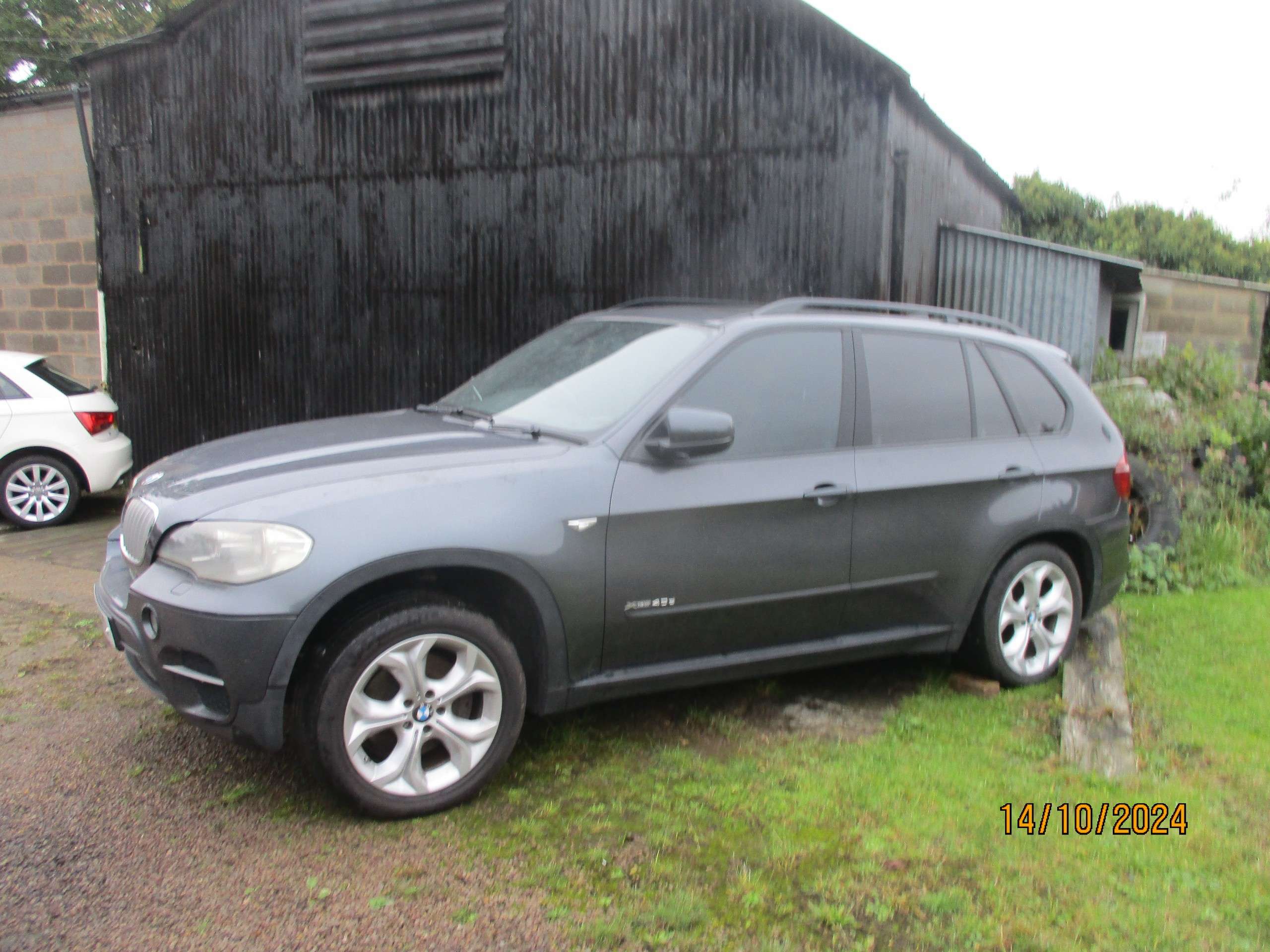 A 2011 BMW X5 XDRIVE40D SE 5-Door A 2011 BMW X5 XDRIVE40D SE 5-Door