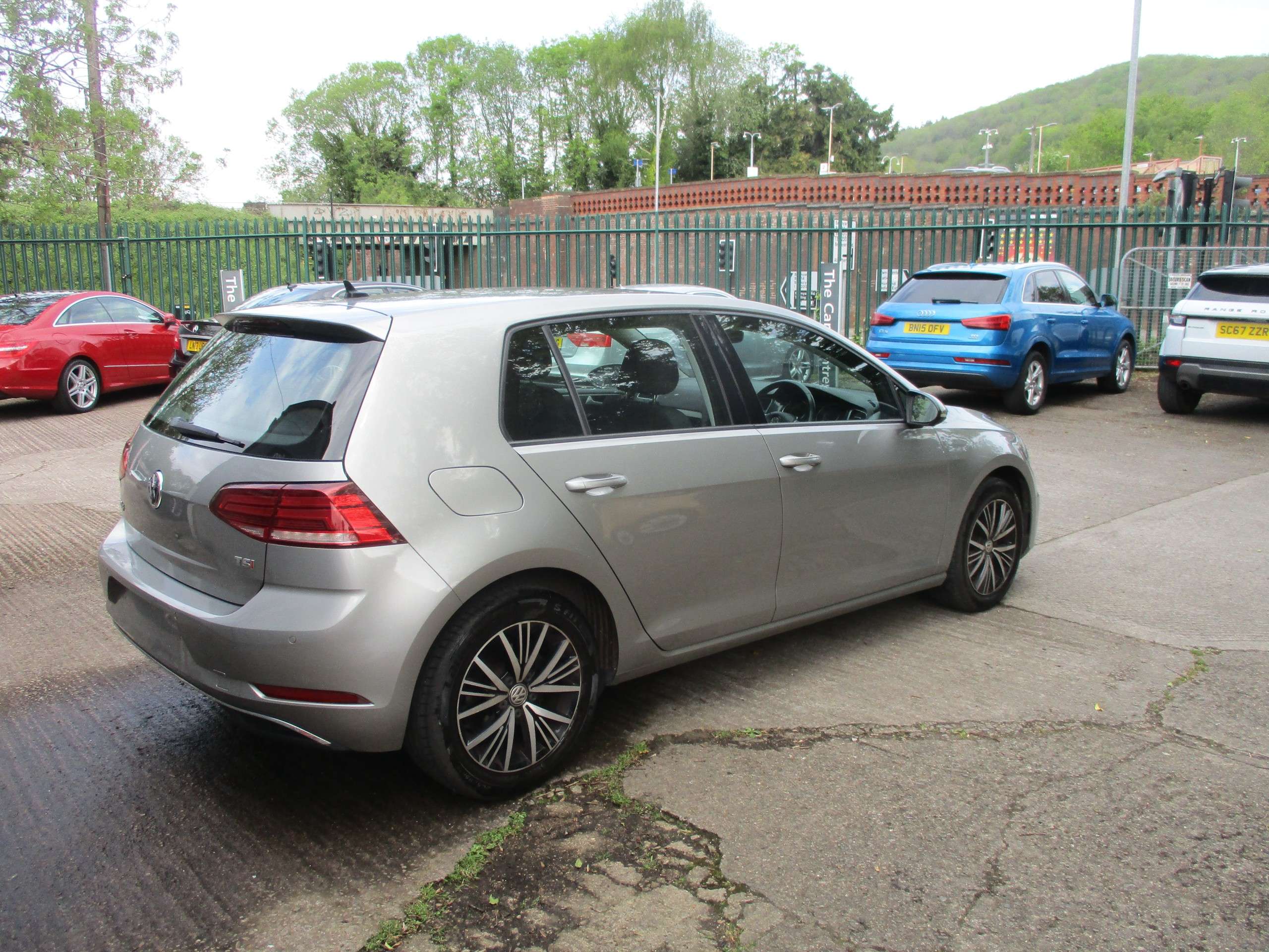 2017 VOLKSWAGEN GOLF 2017 VOLKSWAGEN GOLF