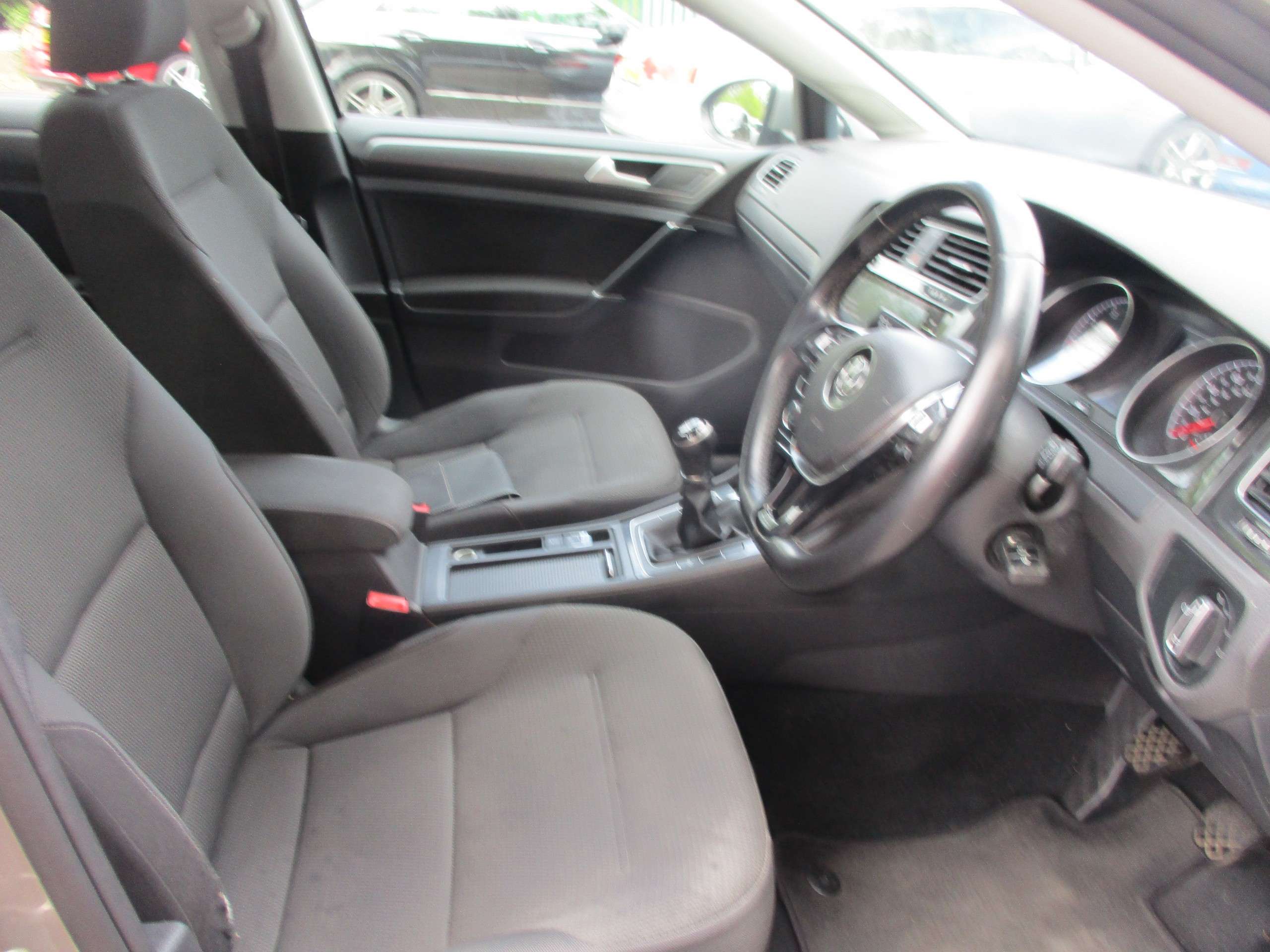 2017 VOLKSWAGEN GOLF 2017 VOLKSWAGEN GOLF