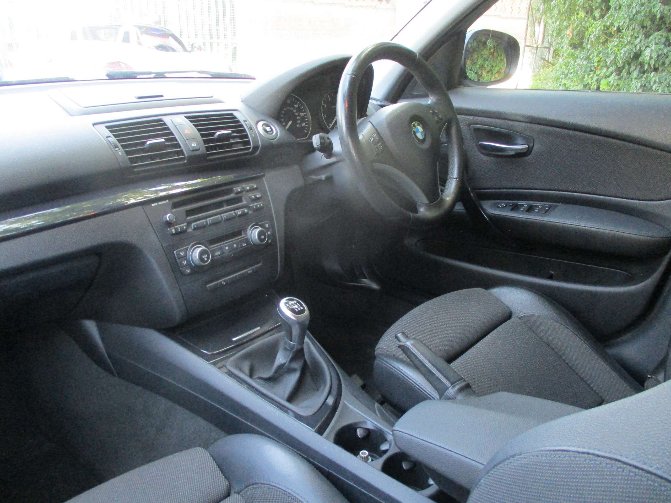 2010 BMW 1 SERIES 2010 BMW 1 SERIES