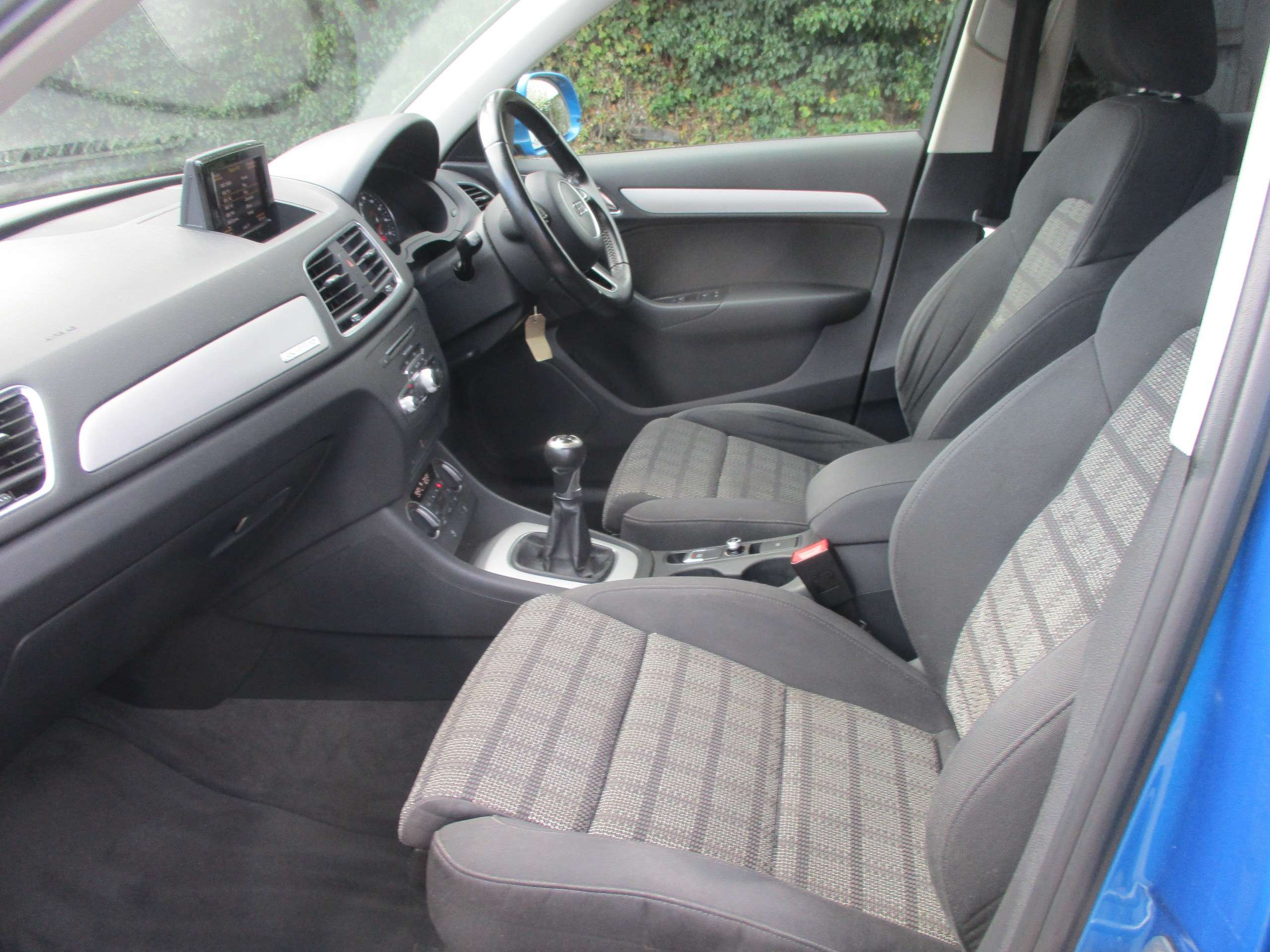 A 2015 AUDI Q3 2.0 TDI SE SUV 5dr Diesel Manual quattro Euro 6 (s/s) (150 ps) A 2015 AUDI Q3 2.0 TDI SE SUV 5dr Diesel Manual quattro Euro 6 (s/s) (150 ps)