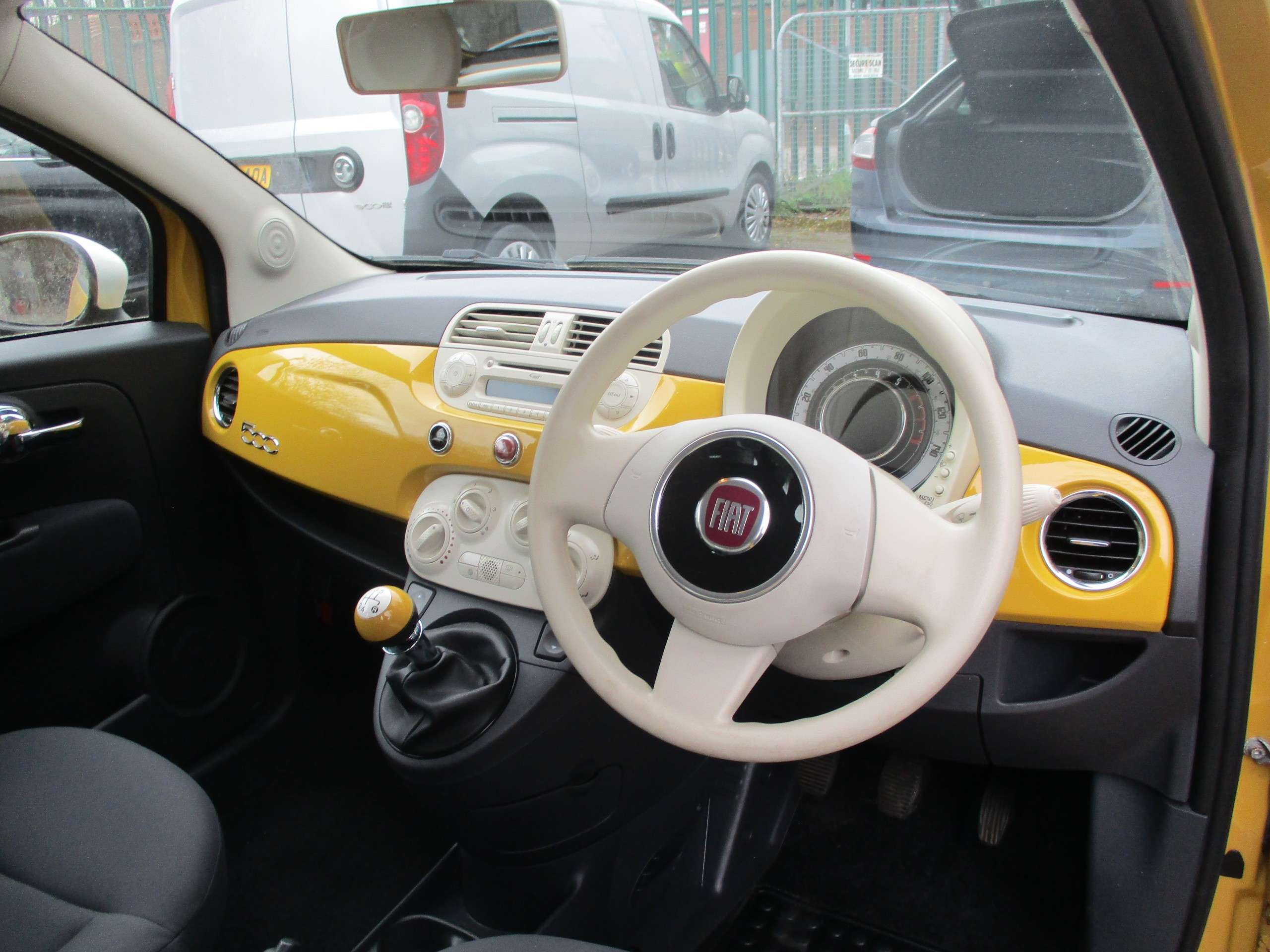 2013 FIAT 500 2013 FIAT 500