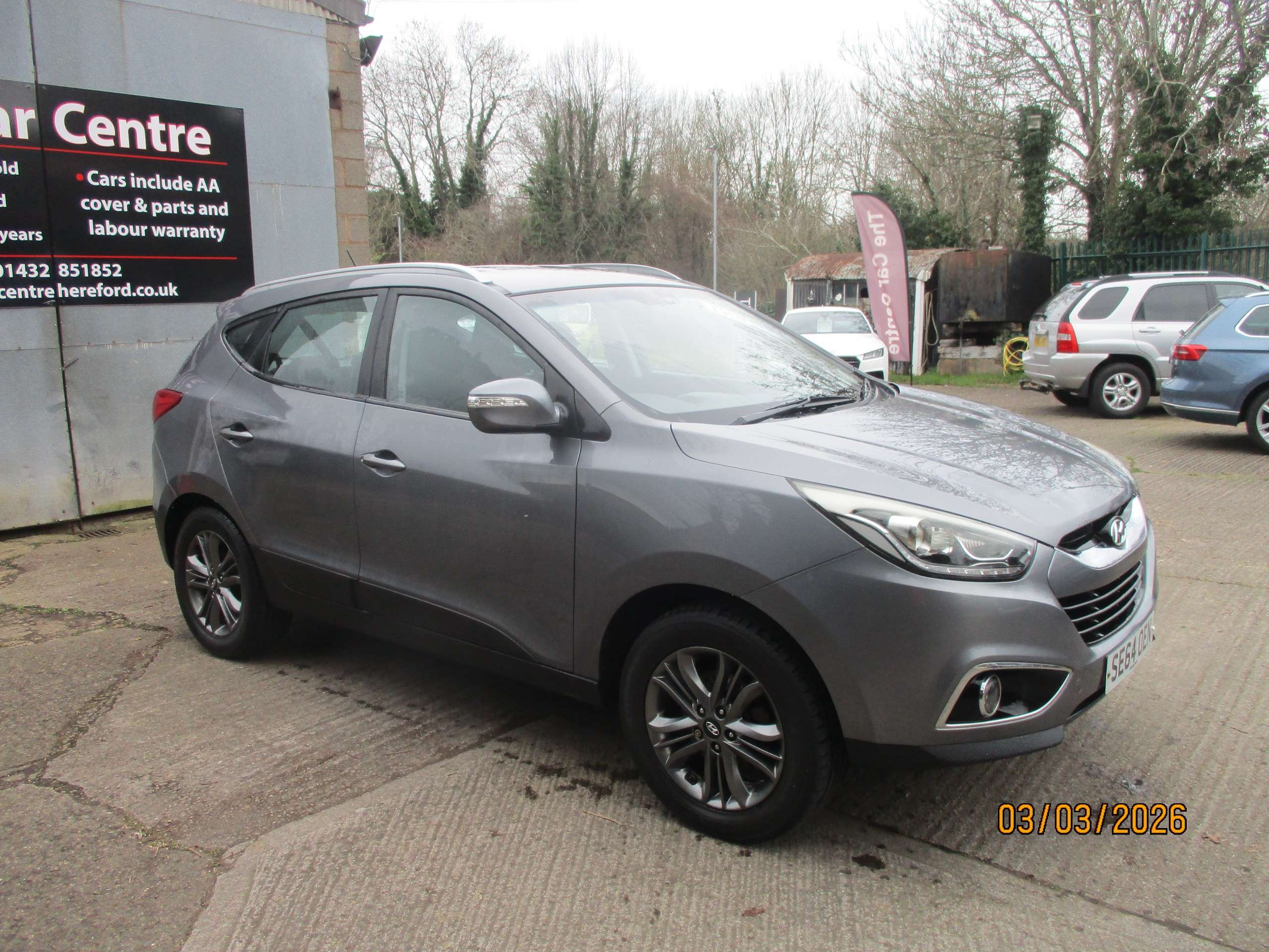 A 2015 HYUNDAI IX35 1.7 CRDi SE SUV 5dr Diesel Manual Euro 5 (s/s) (115 ps) A 2015 HYUNDAI IX35 1.7 CRDi SE SUV 5dr Diesel Manual Euro 5 (s/s) (115 ps)