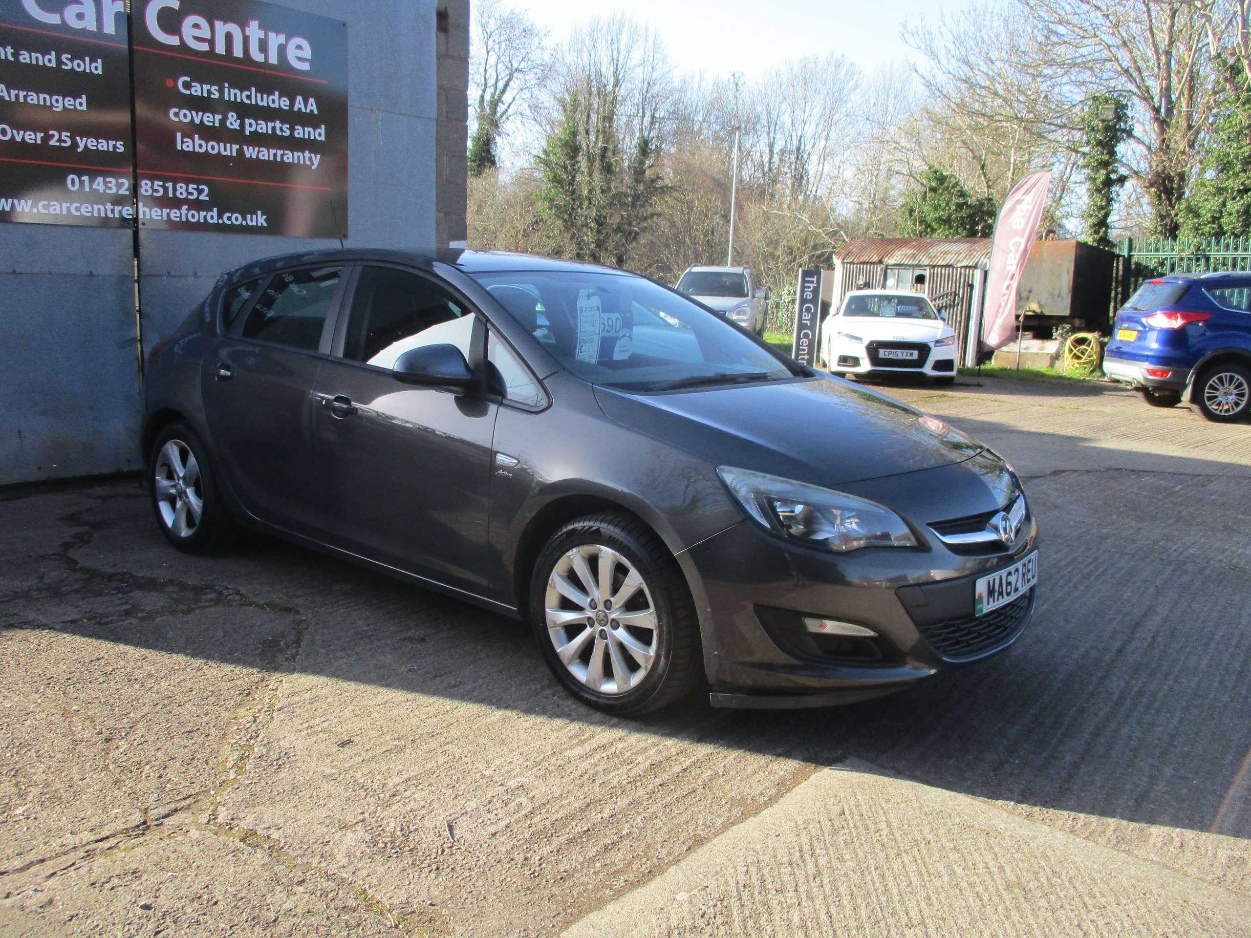 A 2012 VAUXHALL ASTRA 1.4 16v Active Hatchback 5dr Petrol Manual Euro 5 (100 ps) A 2012 VAUXHALL ASTRA 1.4 16v Active Hatchback 5dr Petrol Manual Euro 5 (100 ps)
