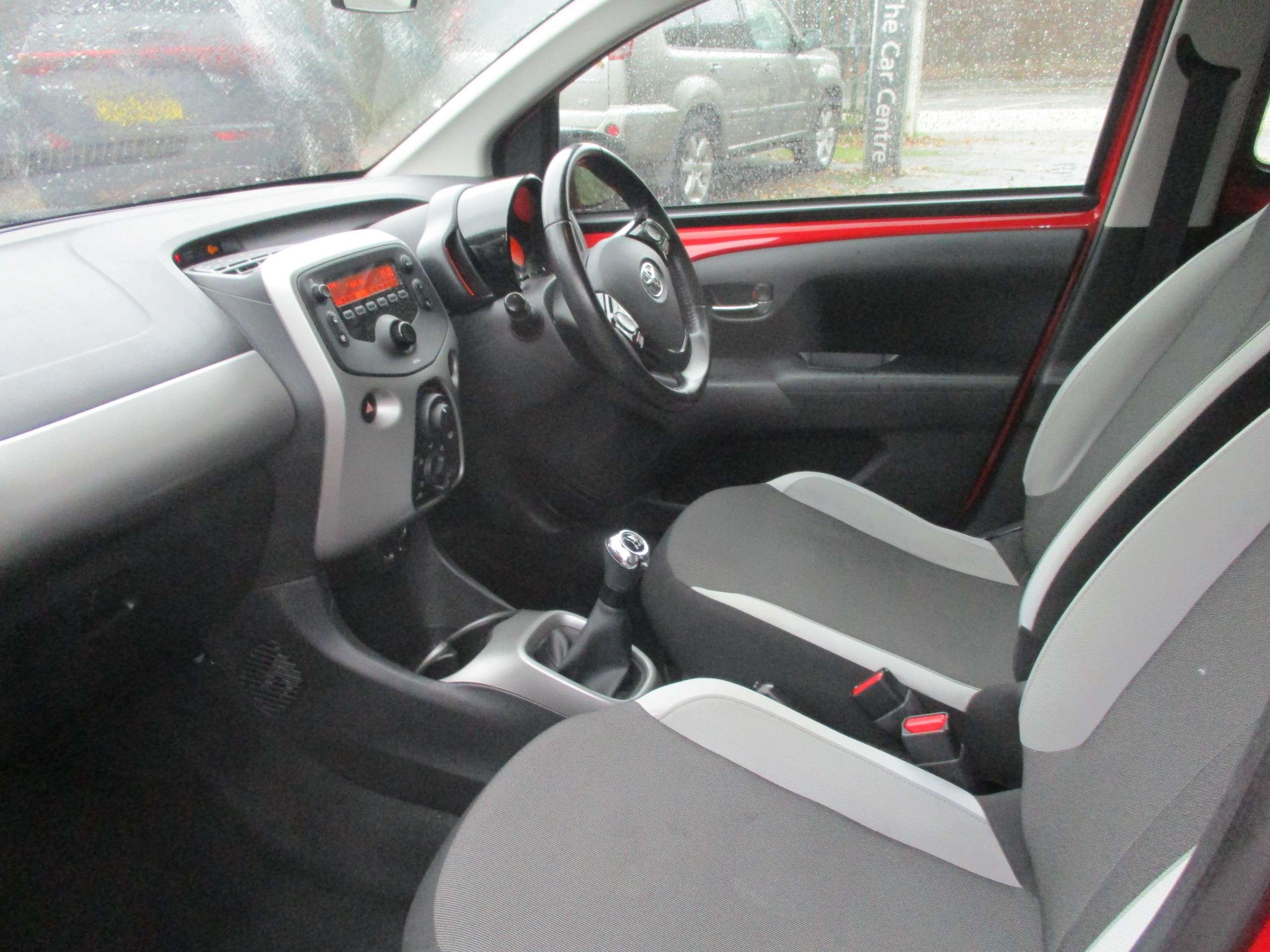 2017 TOYOTA AYGO 2017 TOYOTA AYGO