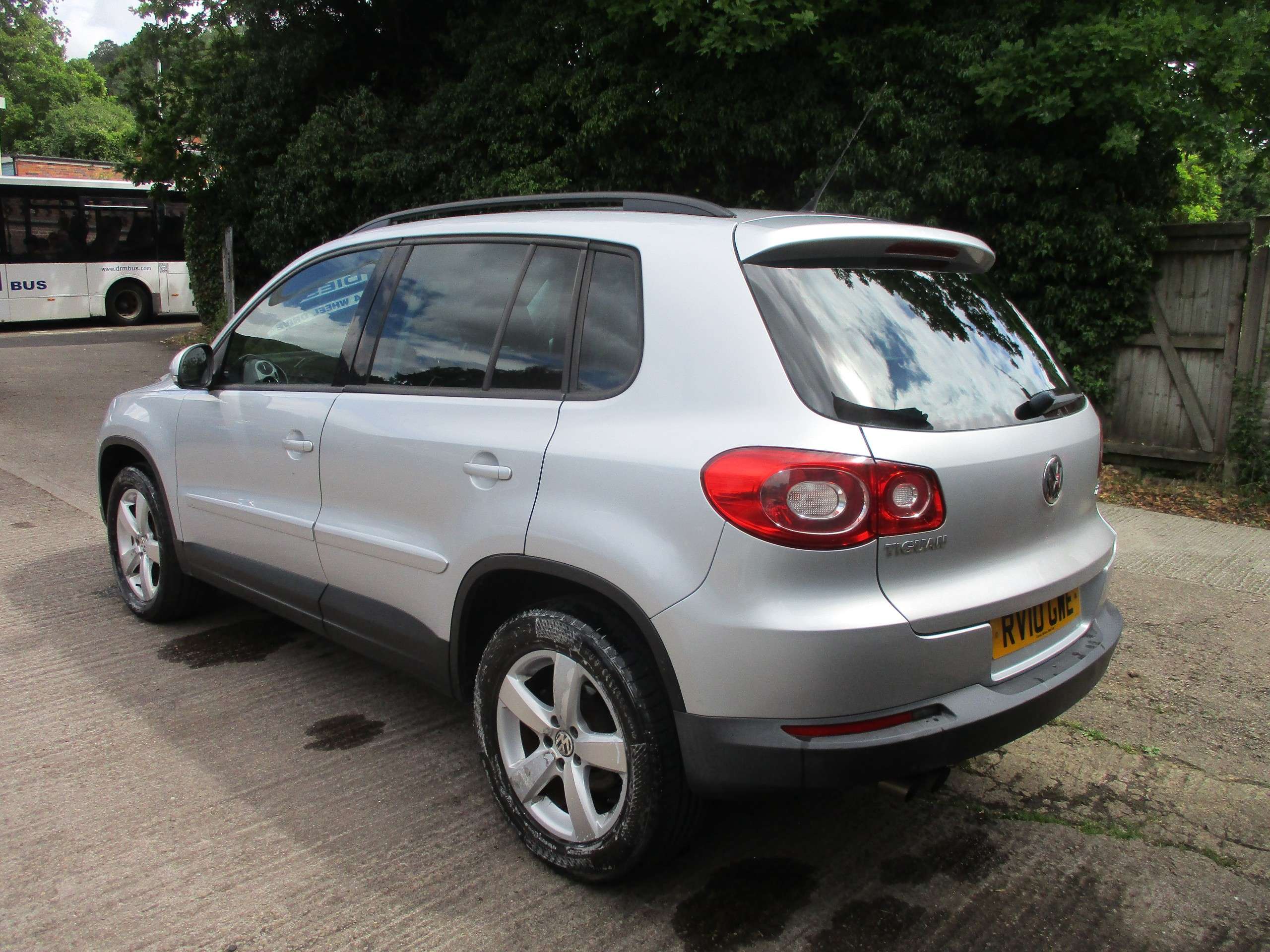 2010 VOLKSWAGEN TIGUAN 2010 VOLKSWAGEN TIGUAN