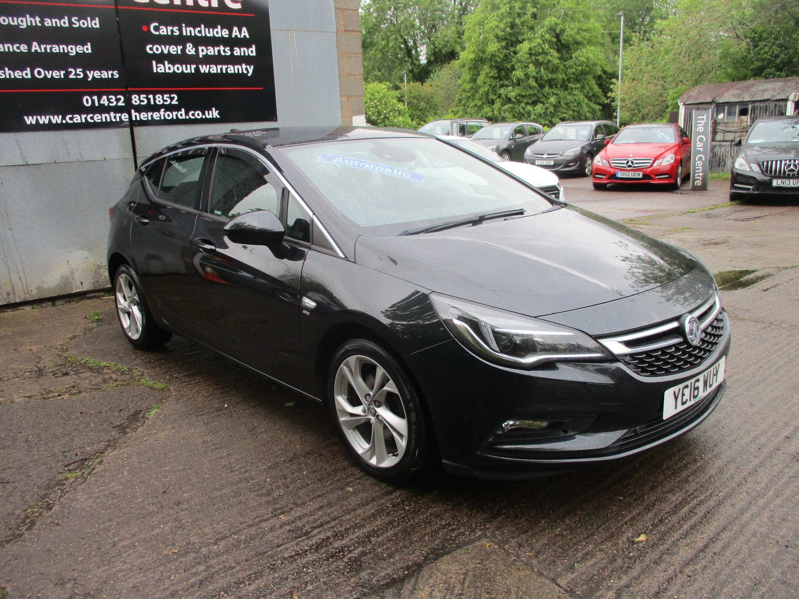 A 2016 VAUXHALL ASTRA 1.6 CDTi BlueInjection SRi Nav Hatchback 5dr Diesel Auto Euro 6 (136 ps) A 2016 VAUXHALL ASTRA 1.6 CDTi BlueInjection SRi Nav Hatchback 5dr Diesel Auto Euro 6 (136 ps)