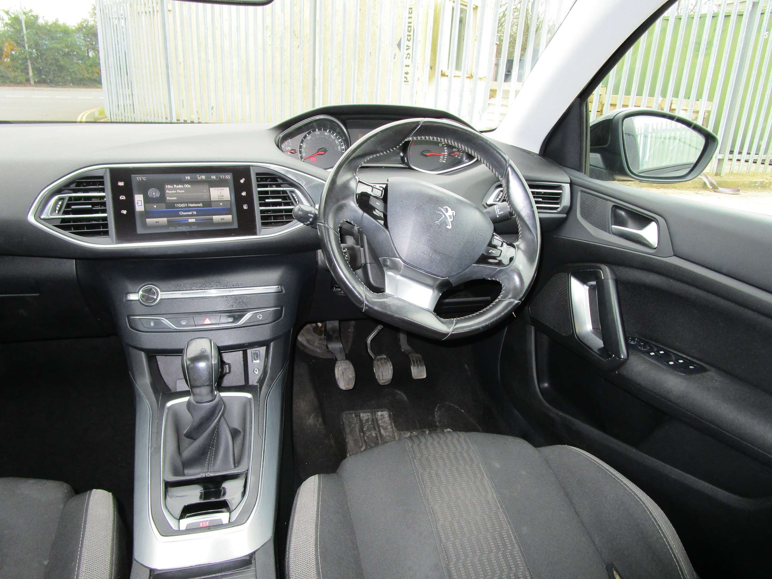 2015 PEUGEOT 308 2015 PEUGEOT 308