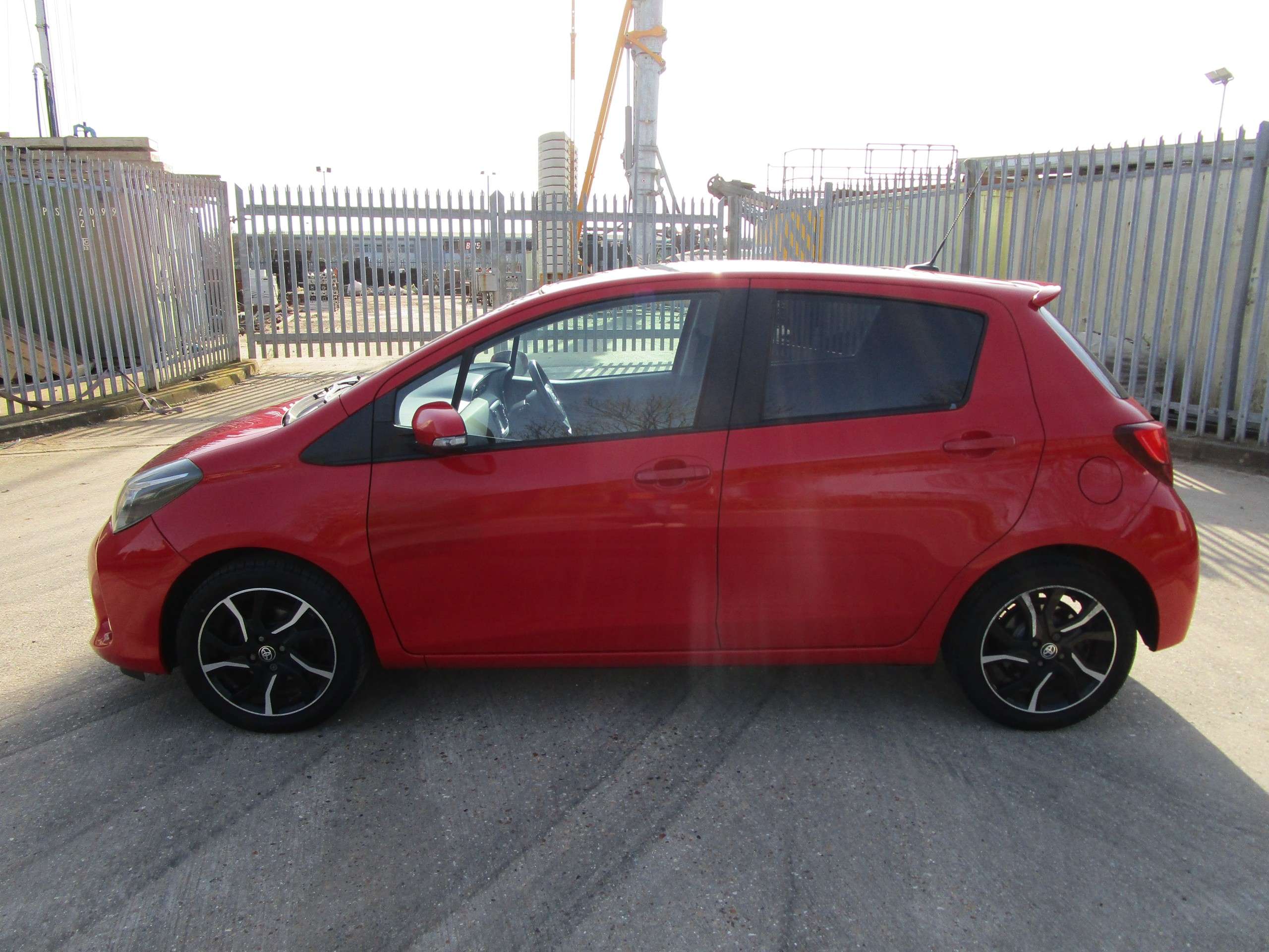 2014 TOYOTA YARIS 2014 TOYOTA YARIS