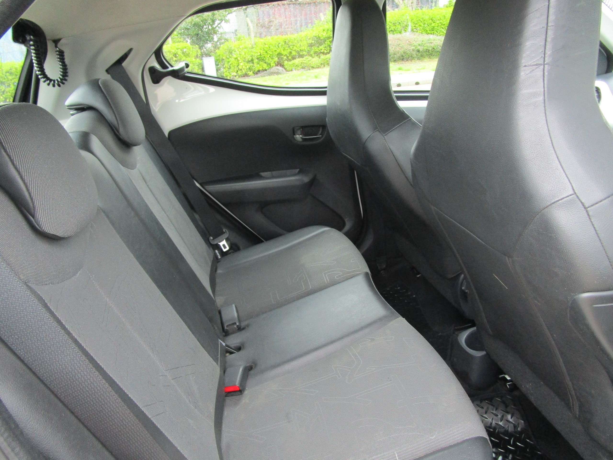 2015 TOYOTA AYGO 2015 TOYOTA AYGO