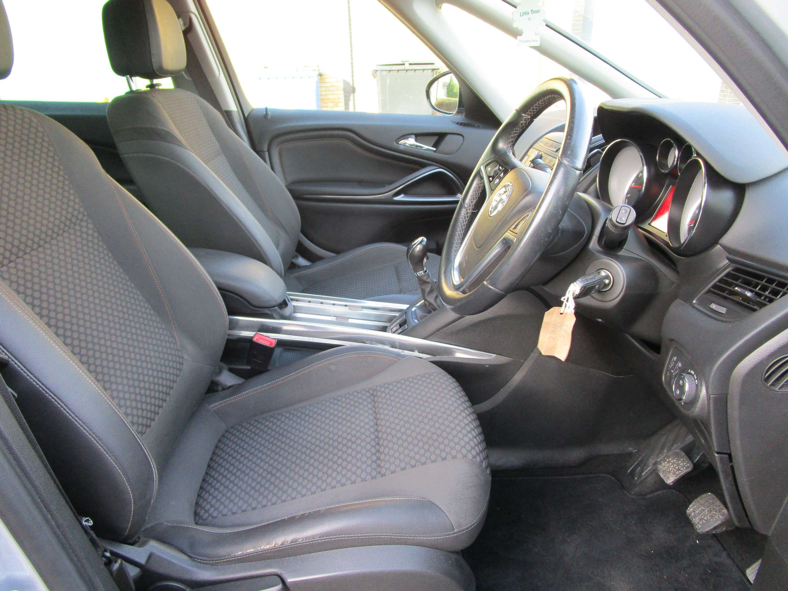 2015 VAUXHALL ZAFIRA TOURER 2015 VAUXHALL ZAFIRA TOURER