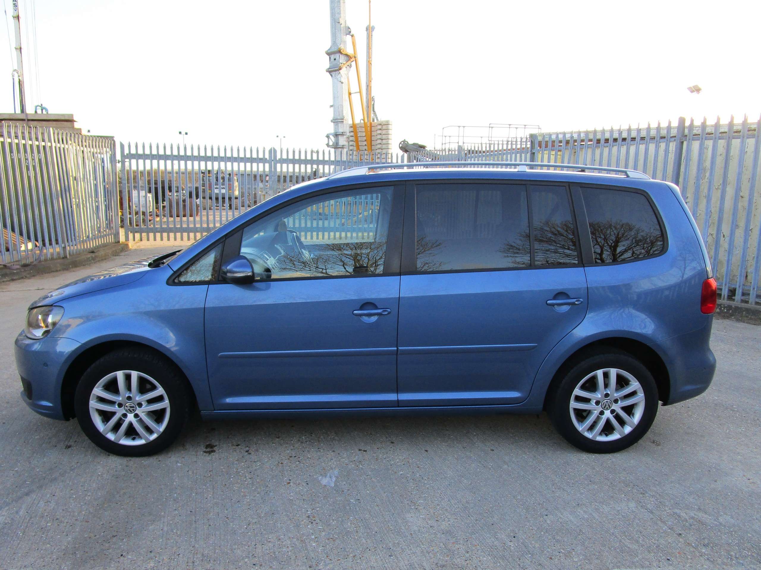2012 VOLKSWAGEN TOURAN 2012 VOLKSWAGEN TOURAN