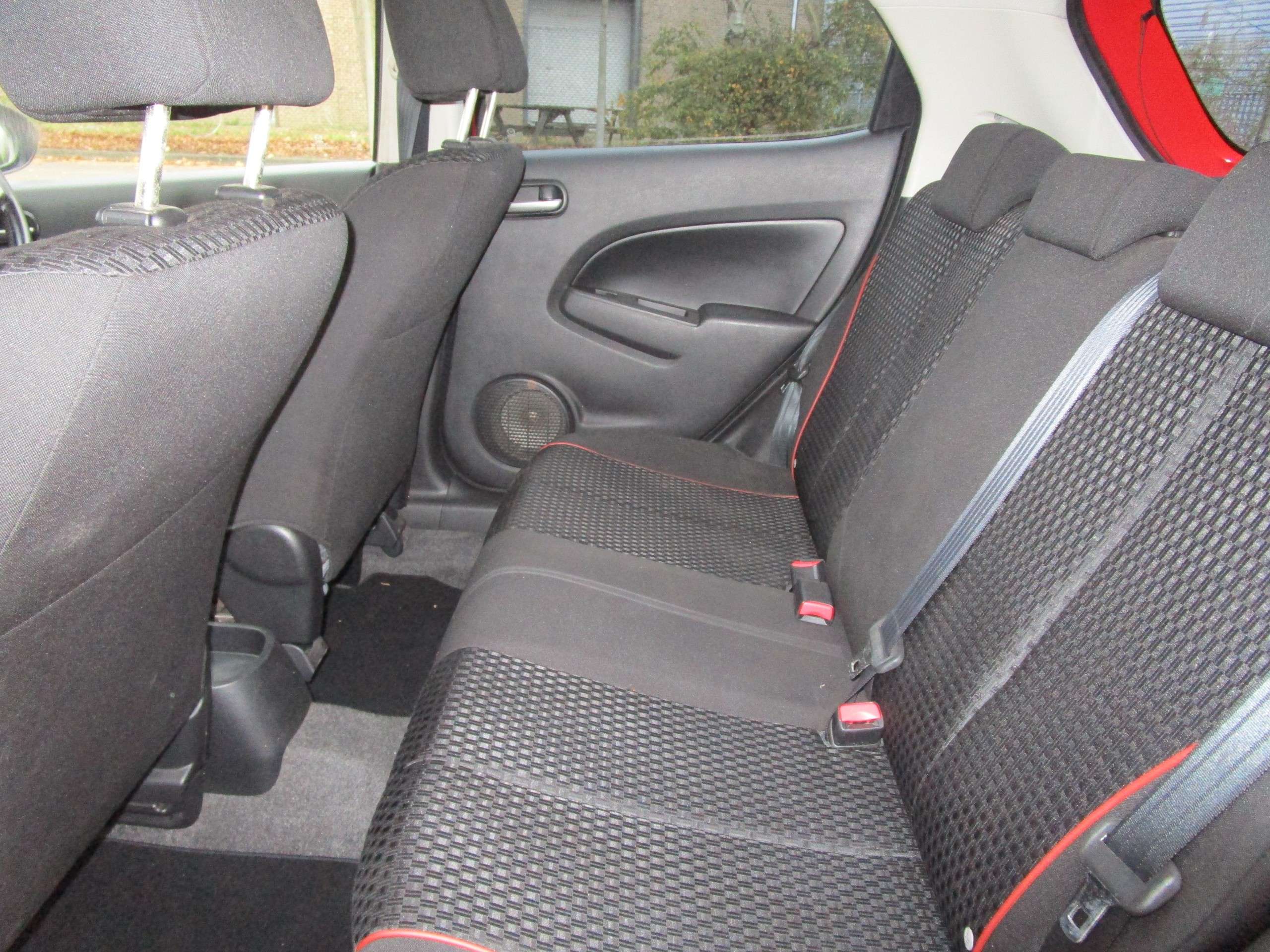 2011 MAZDA MAZDA2 2011 MAZDA MAZDA2