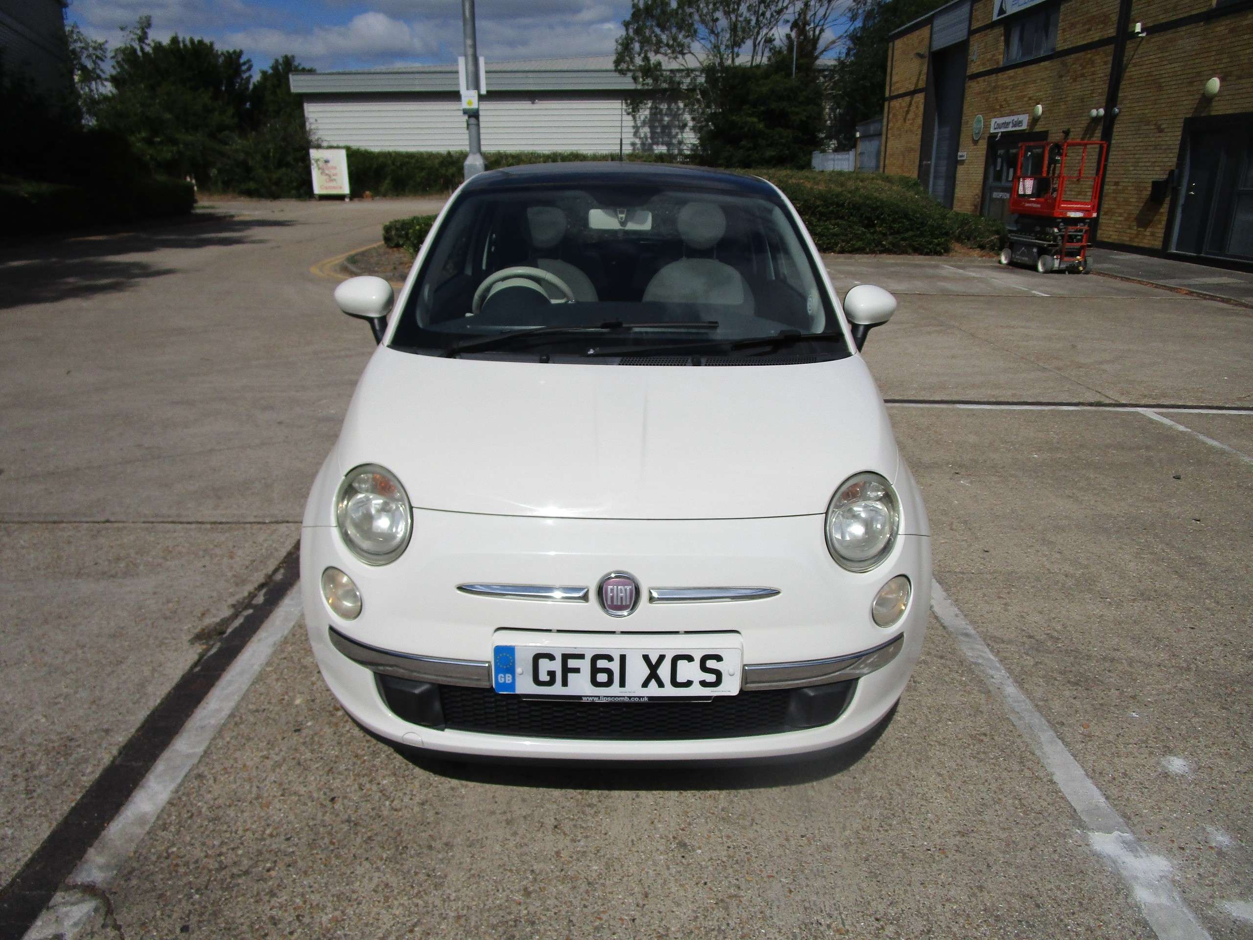 2011 FIAT 500 2011 FIAT 500