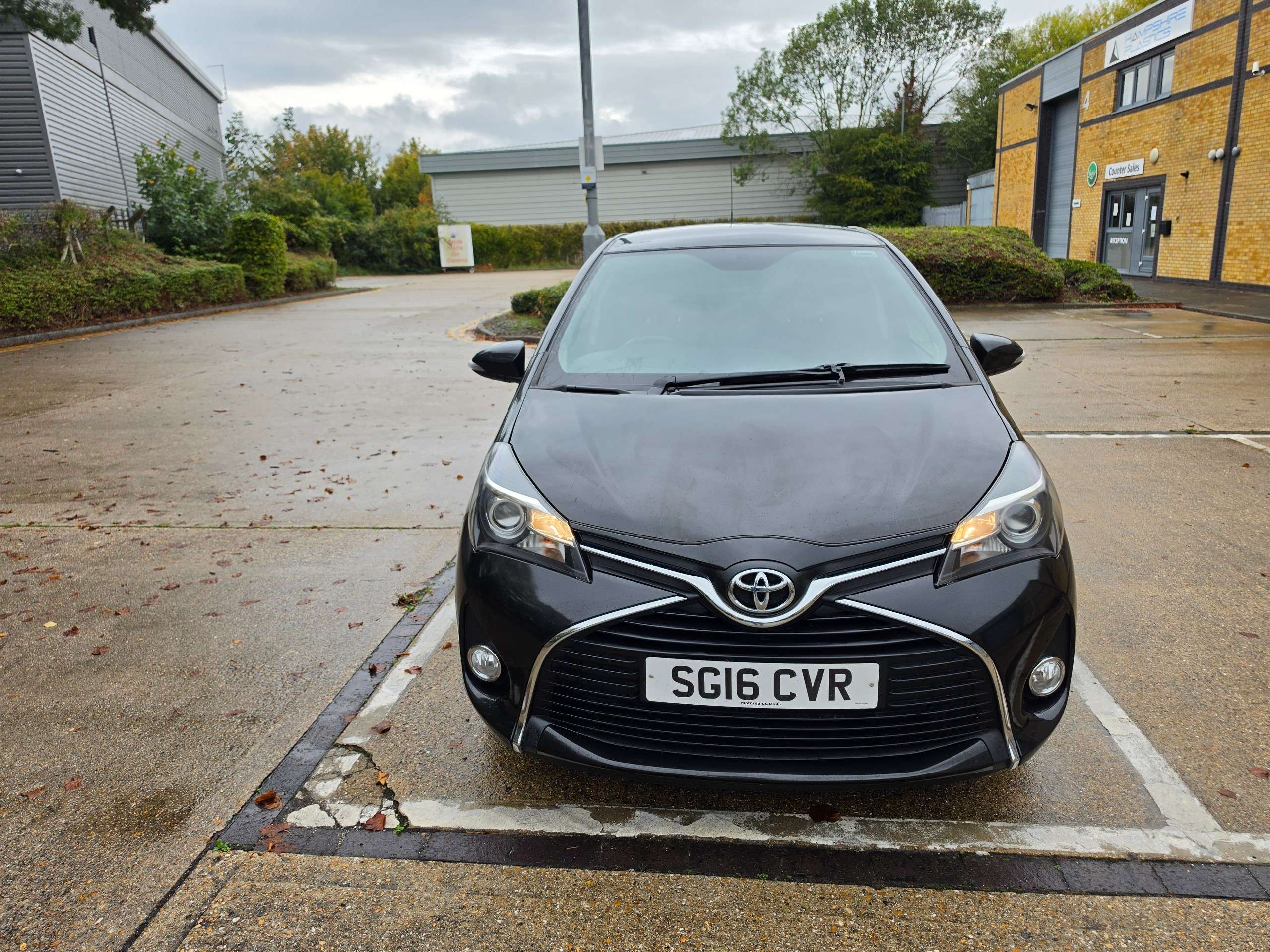 2016 TOYOTA YARIS 2016 TOYOTA YARIS