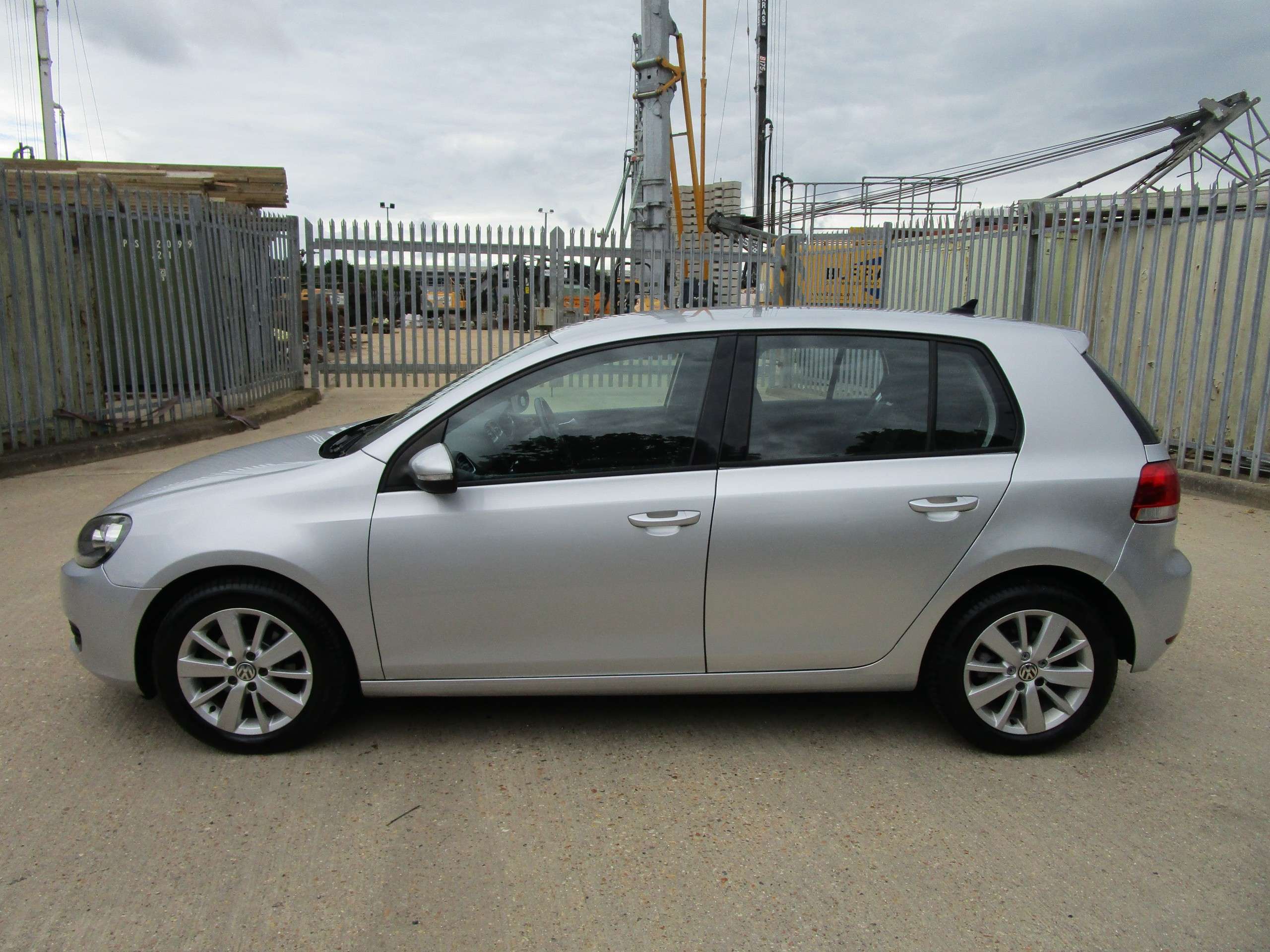 2011 VOLKSWAGEN GOLF 2011 VOLKSWAGEN GOLF