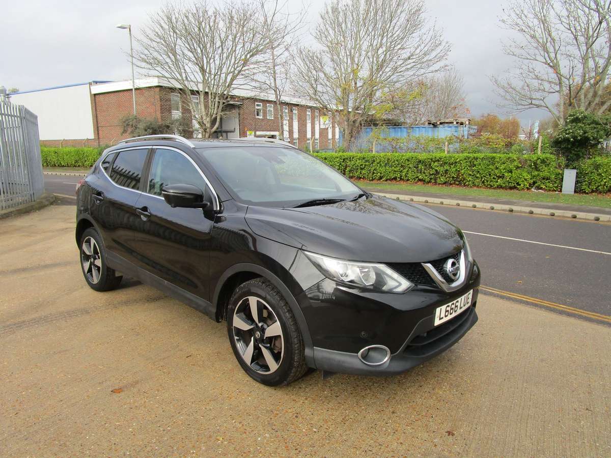 Check out this Nissan Qashqai 2015 Diesel Manual