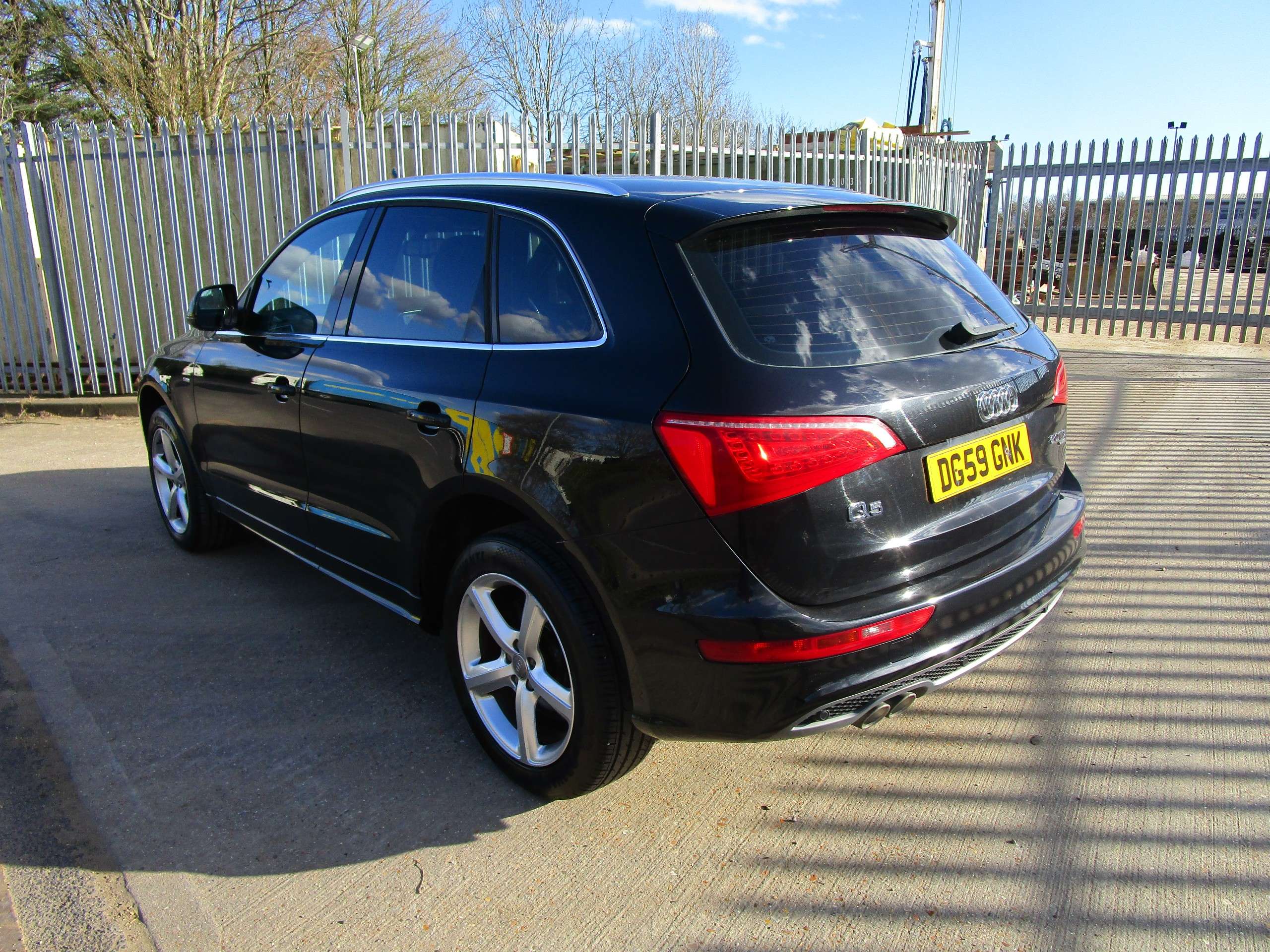 2009 AUDI Q5 2009 AUDI Q5