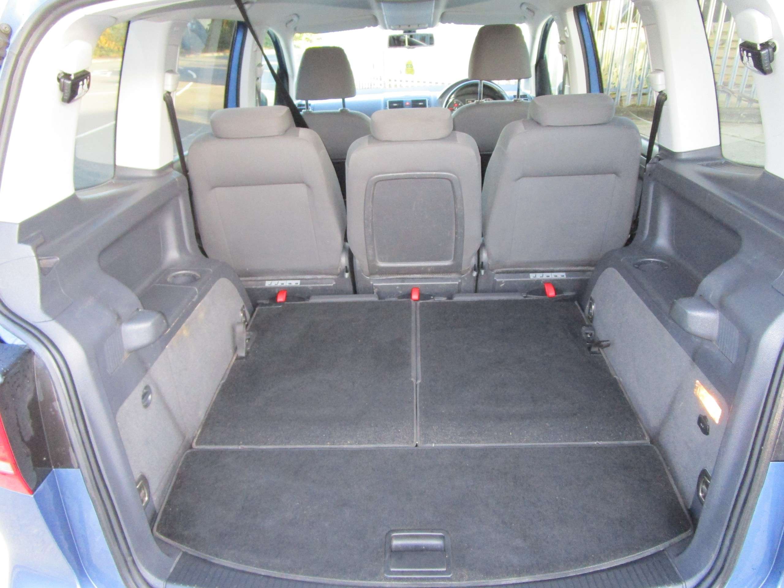 2012 VOLKSWAGEN TOURAN 2012 VOLKSWAGEN TOURAN