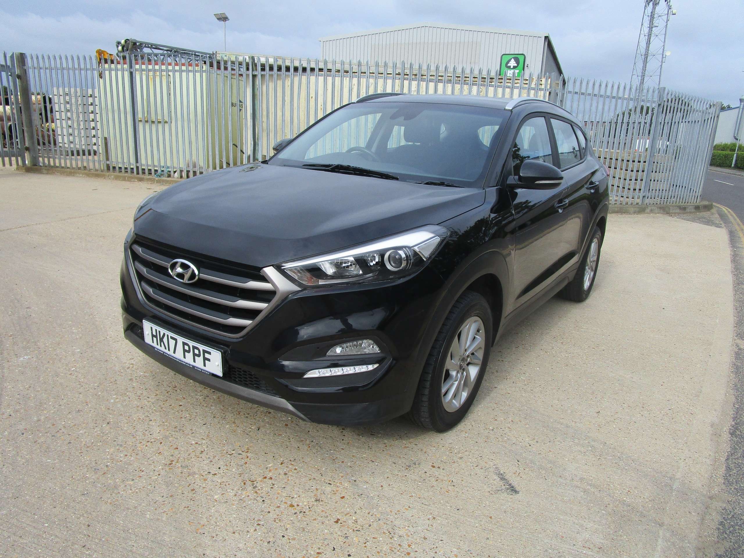 A 2017 HYUNDAI TUCSON GDI SE NAV BLUE DRIVE 5-Door A 2017 HYUNDAI TUCSON GDI SE NAV BLUE DRIVE 5-Door