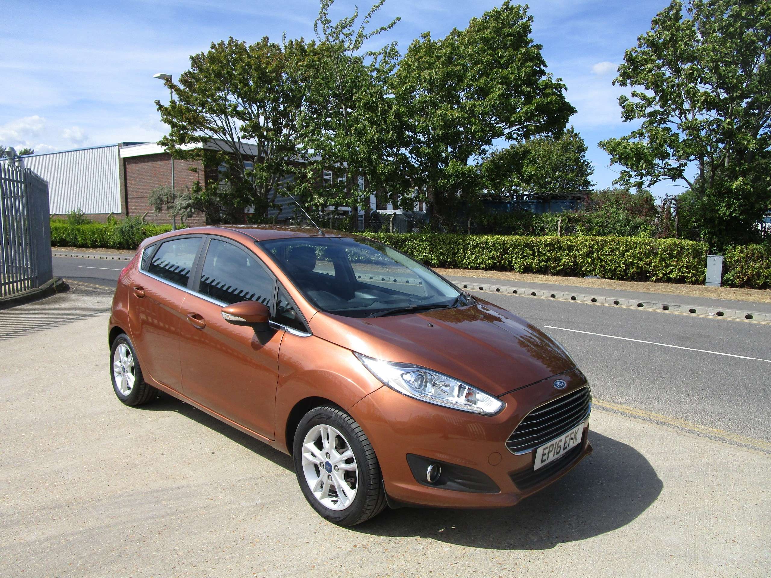 A 2016 FORD FIESTA 1.25 Zetec Hatchback 5dr Petrol Manual Euro 6 (82 ps) A 2016 FORD FIESTA 1.25 Zetec Hatchback 5dr Petrol Manual Euro 6 (82 ps)