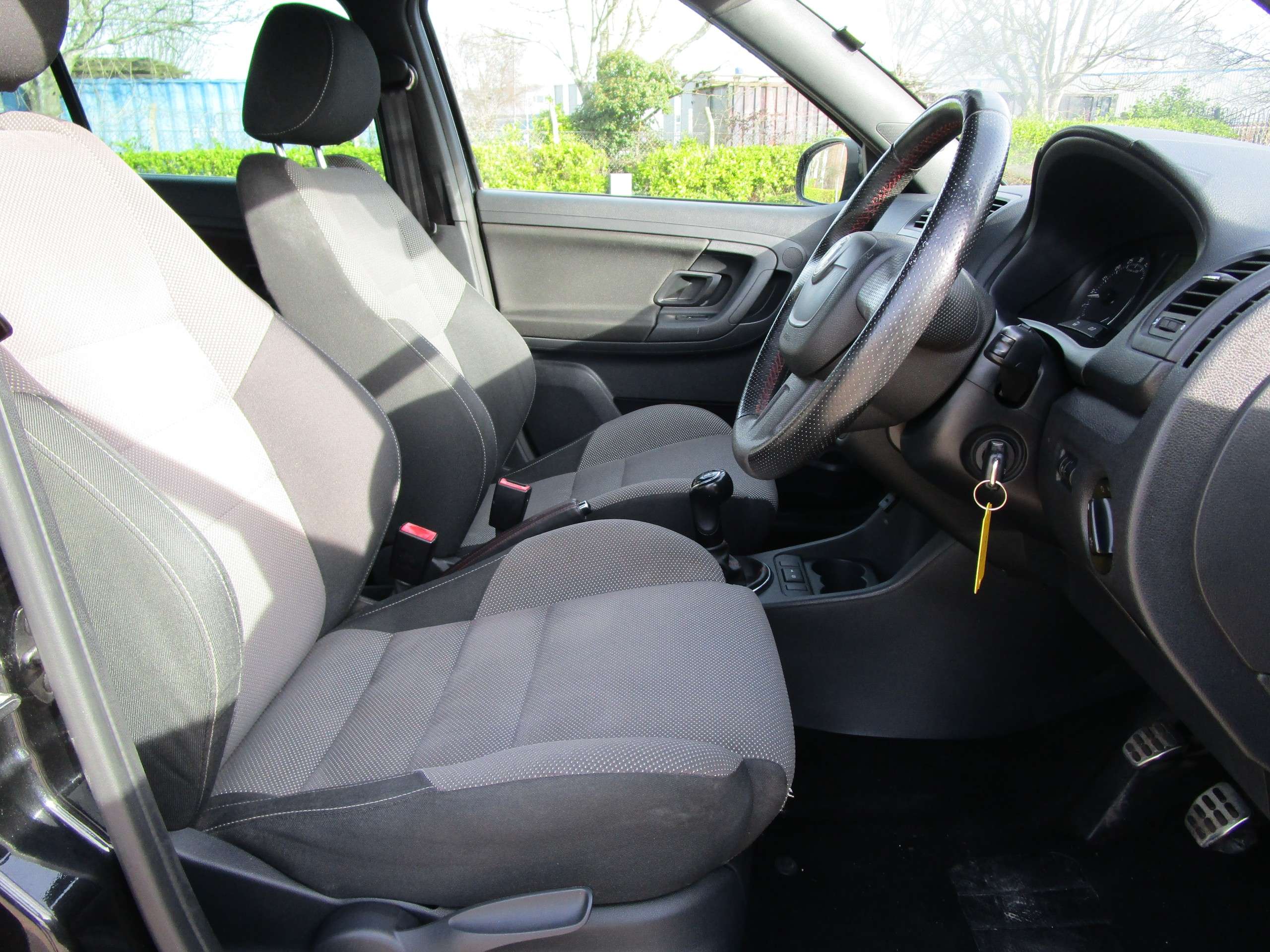 2012 SKODA FABIA 2012 SKODA FABIA