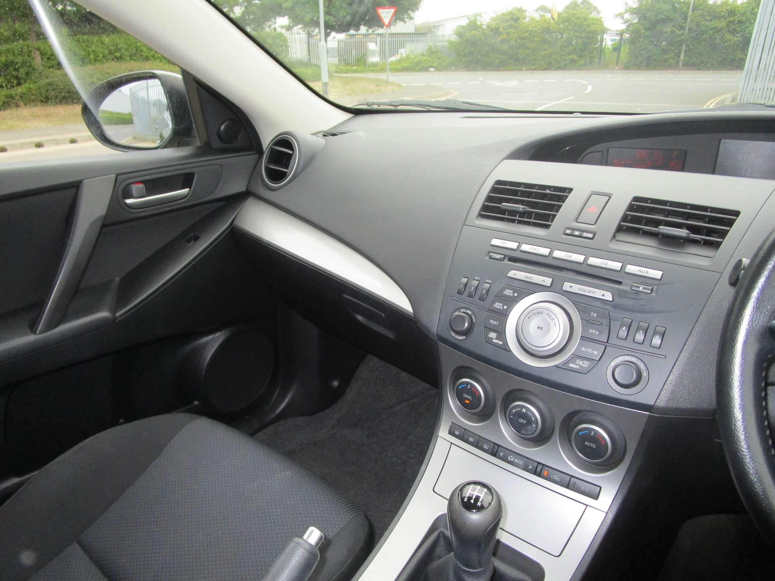 2010 MAZDA 3 2010 MAZDA 3